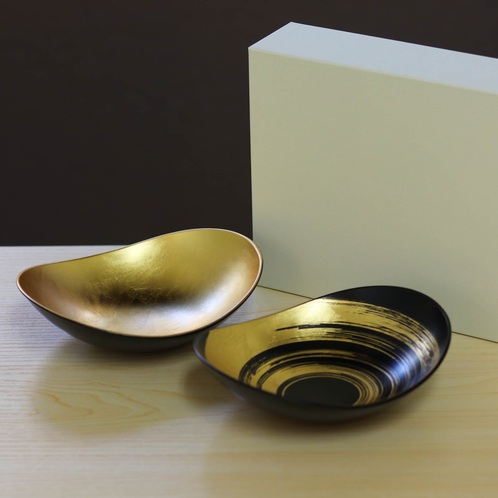 金沢金箔 | 墨消オーバルボウルセット | 永遠色 オール&ハケメ | 箔座