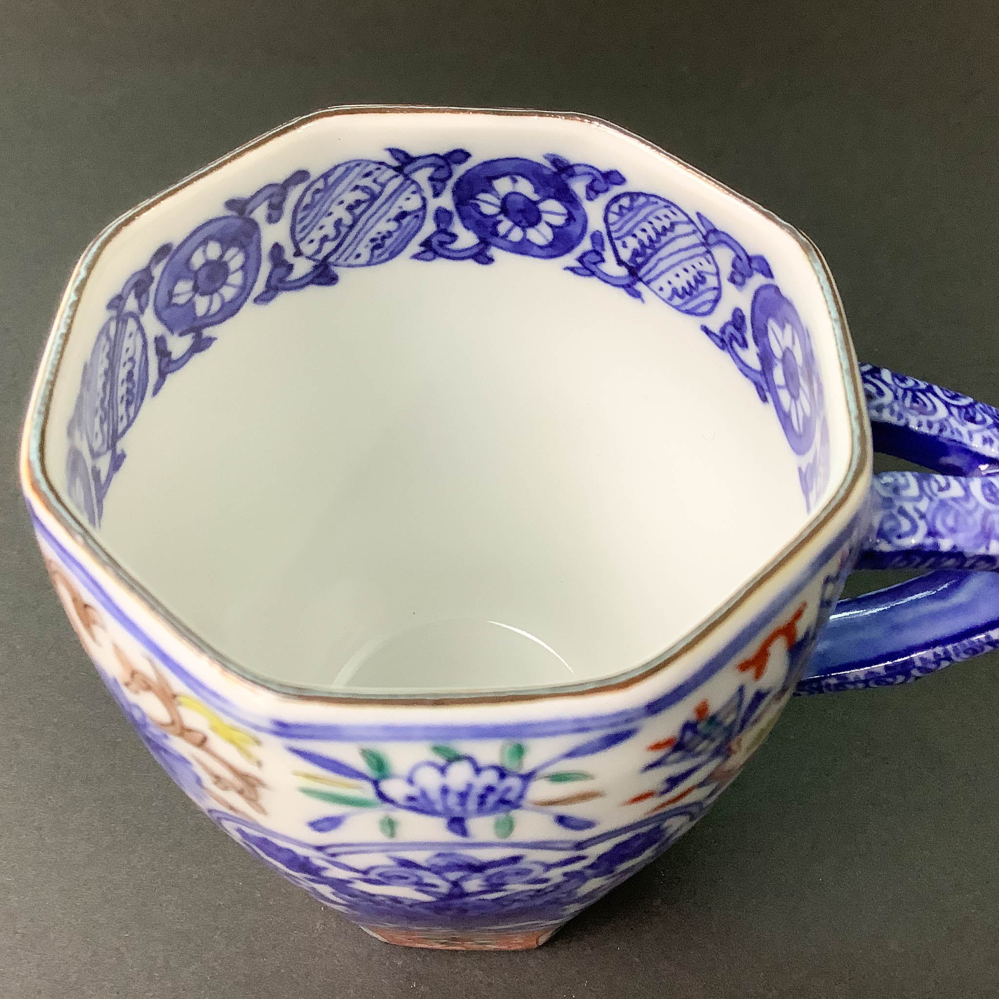 【在庫限り】京焼 マグカップ | 間取牡丹花づくし | 小 | 碧黄石窯