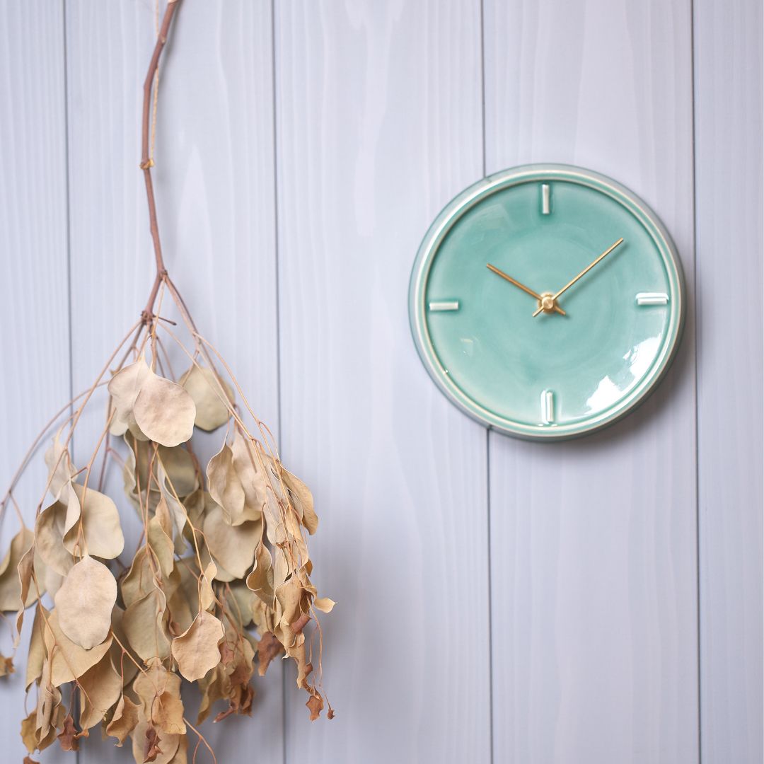 美濃焼 時計 | 掛時計 GLAZED CLOCK | ペールグリーン P-13 | SUGY