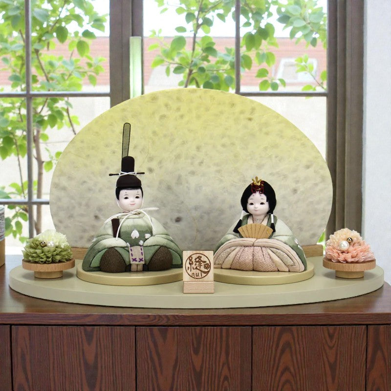 雛人形セット 草木引染め | 桑の葉 × 桑の葉 | 照明付き オーバルグリーン台 | 工房 縫nui