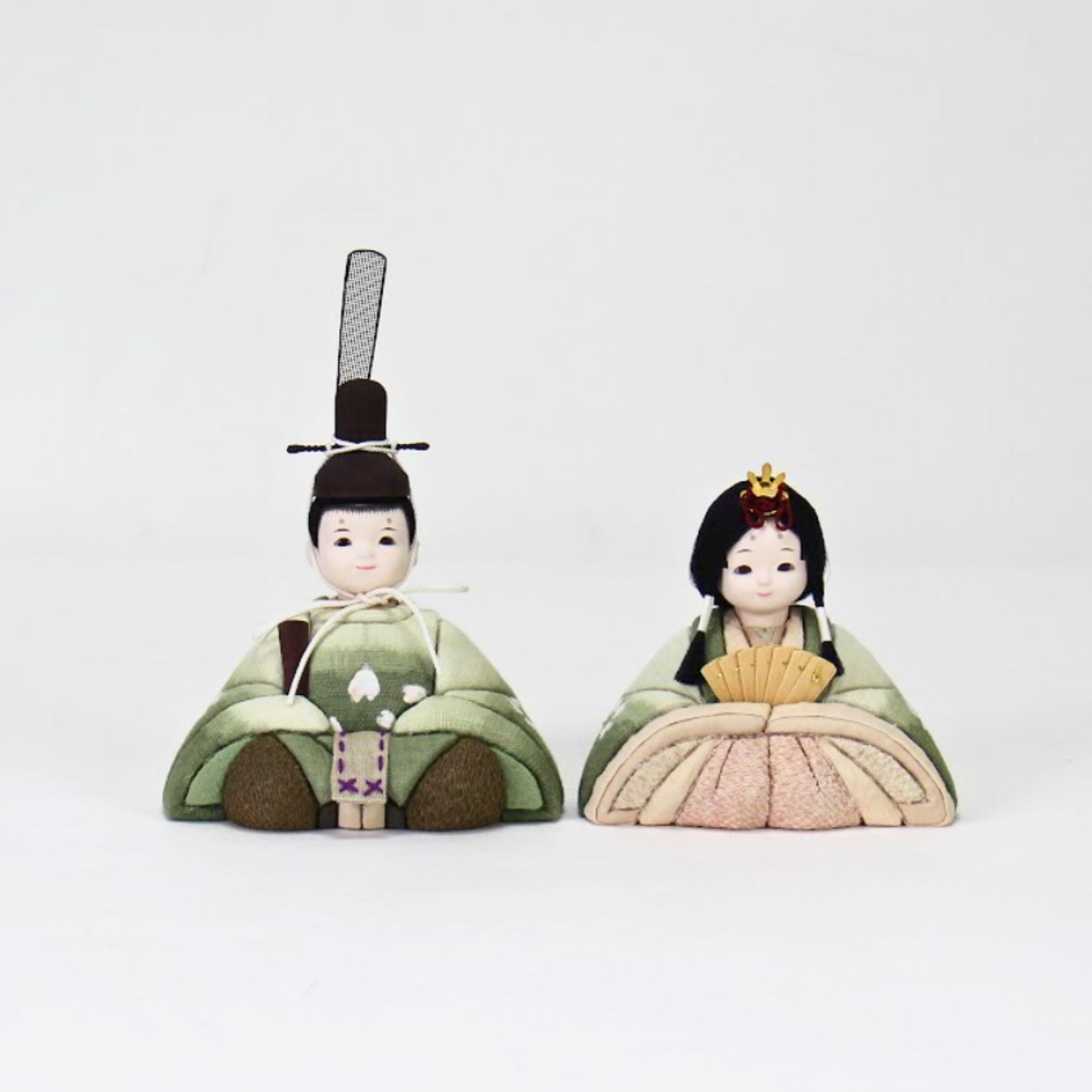 雛人形セット 草木引染め | 桑の葉 × 桑の葉 | 照明付き オーバルグリーン台 | 工房 縫nui【26/1/10以降順次配送】