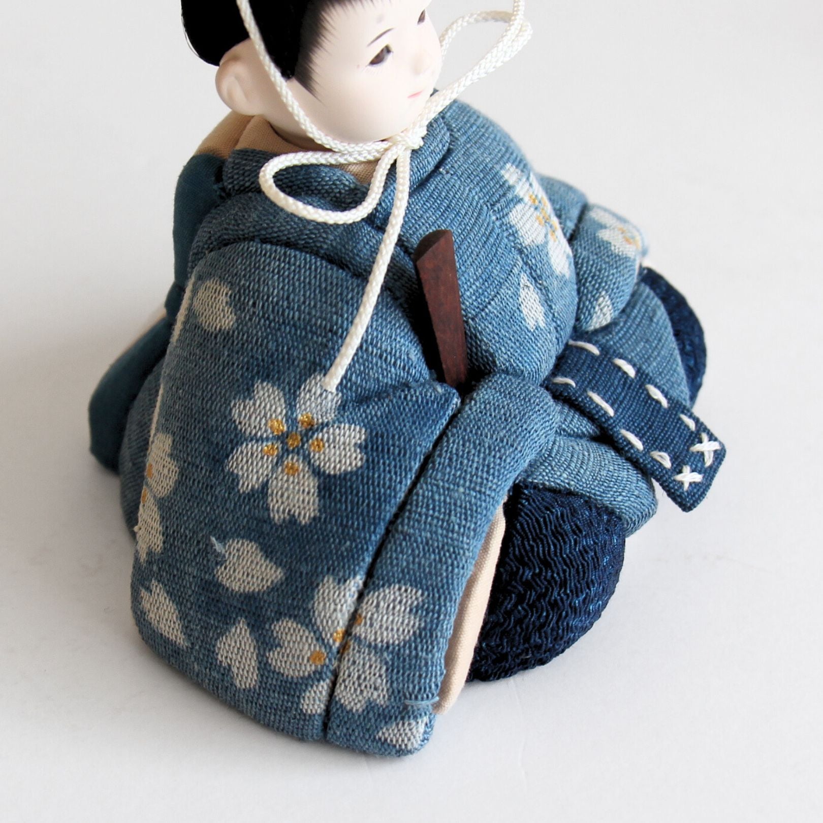 雛人形セット 藍染 | 桜柄 | 丸型グレー台 | 工房 縫nui【26/1/10以降順次配送】