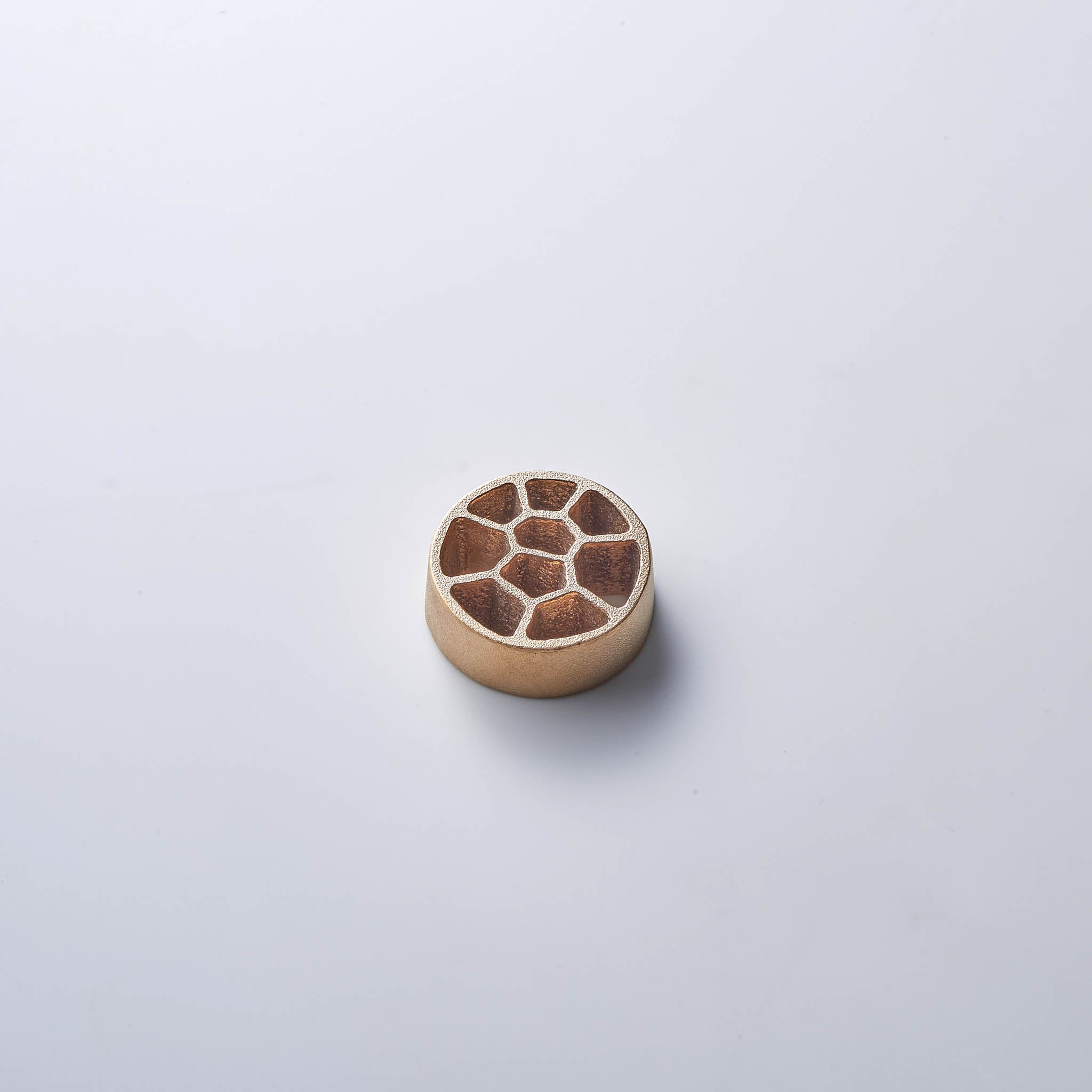 鋳物 剣山・水盤セット | 針のない剣山 Voronoi | Kamahachi plate S・L | 金森合金