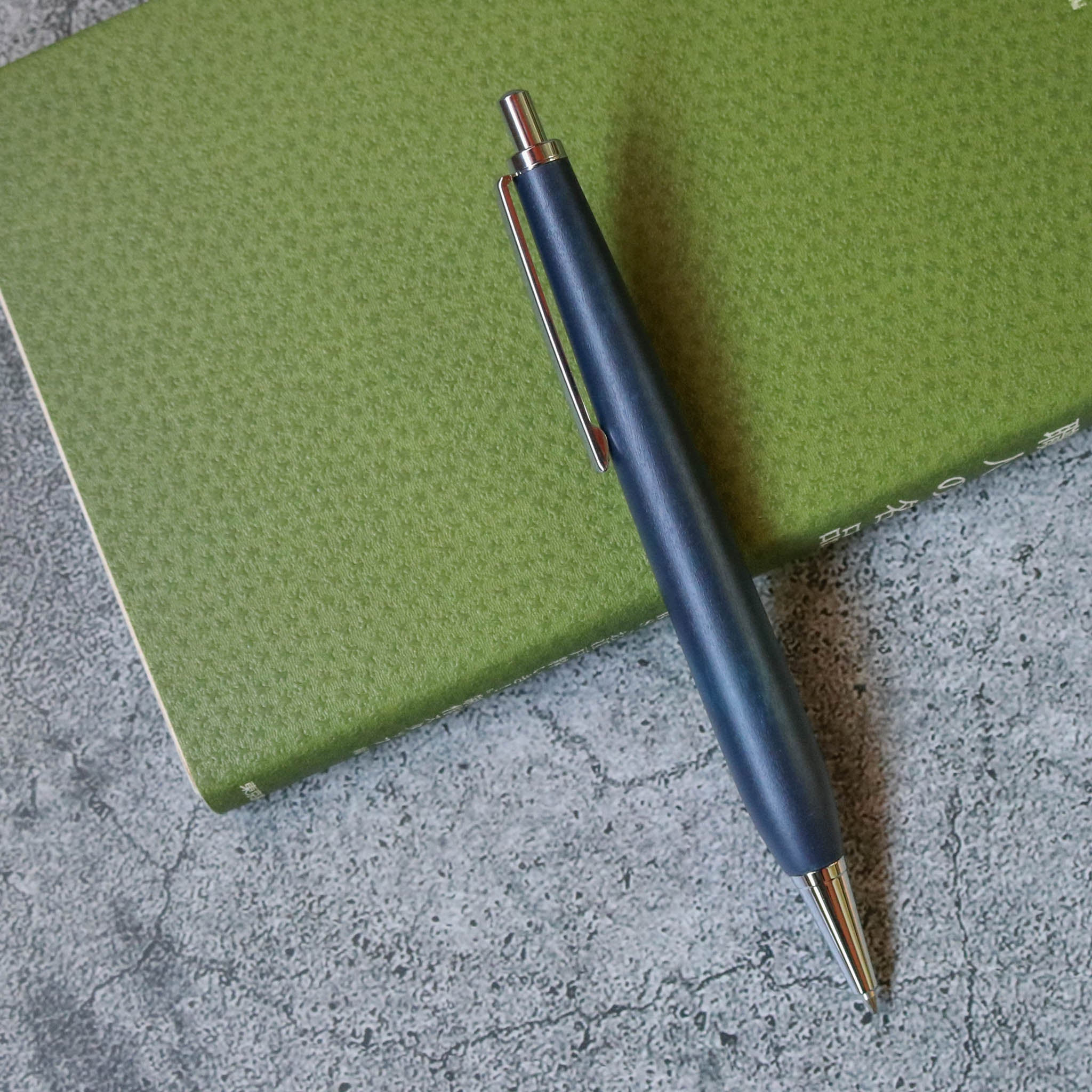 漆 ボールペン | NIVI PEN | 荒紺 | 辻田漆店