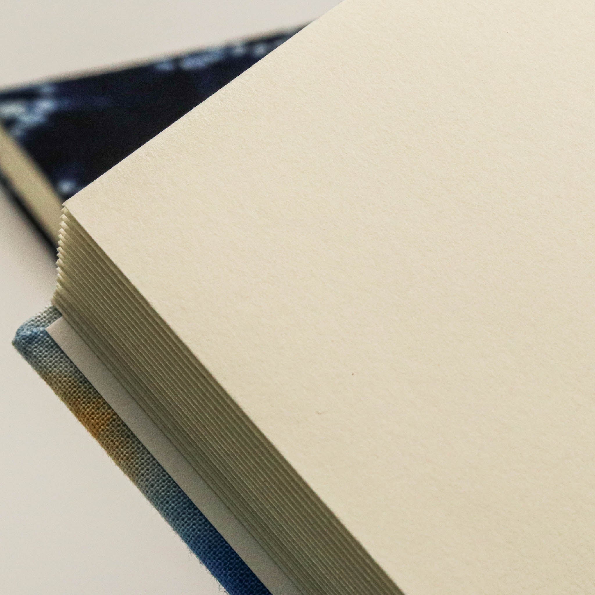 和綴じ本 | 有松絞り・美濃和紙 | 縫い絞り | 御朱印帳 | 和綴じ堂