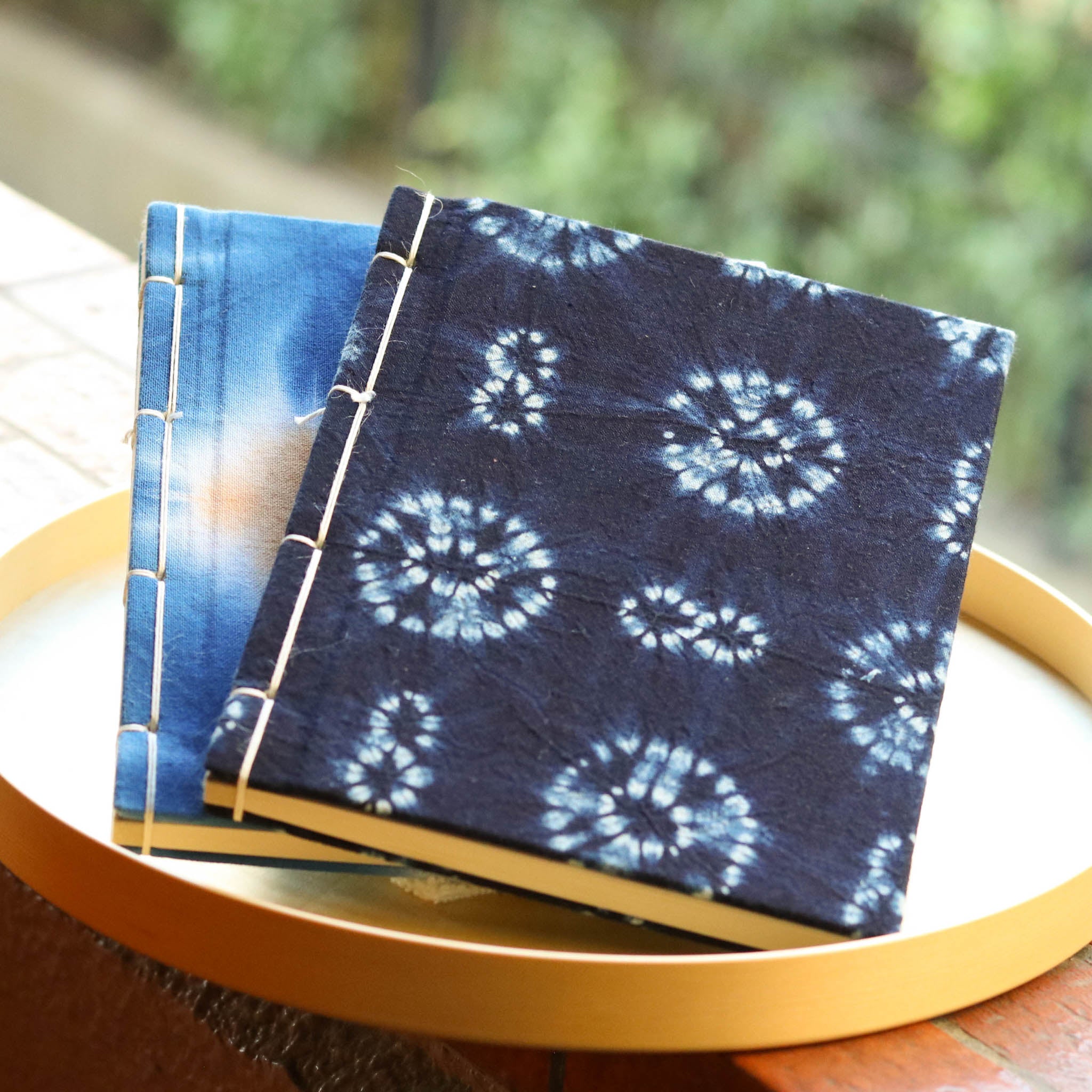 和綴じ本 | 有松絞り・美濃和紙 | 縫い絞り | 御朱印帳 | 和綴じ堂