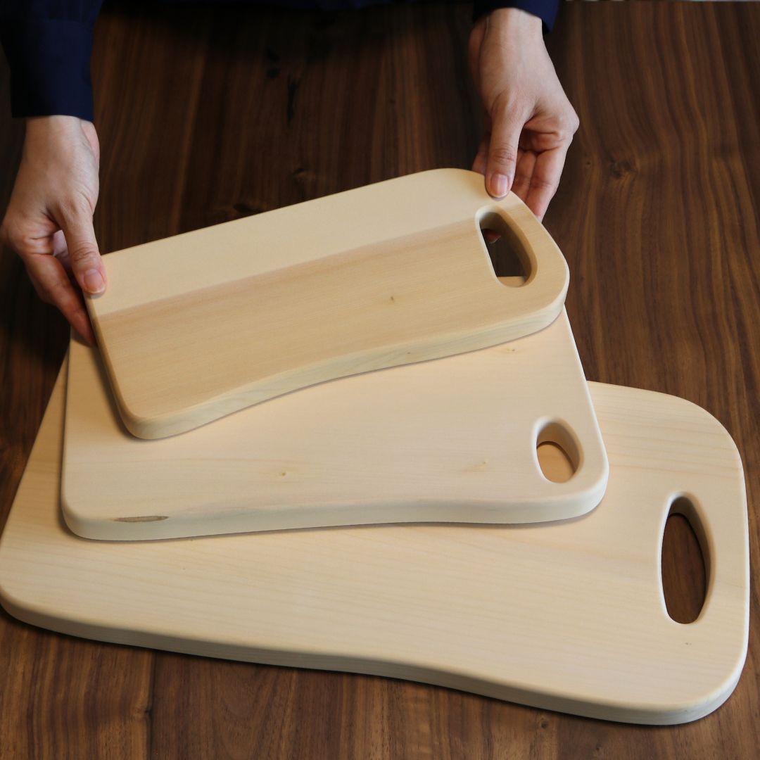 木工製品 | いちょうの木のまな板 | かどまる 大 | woodpecker