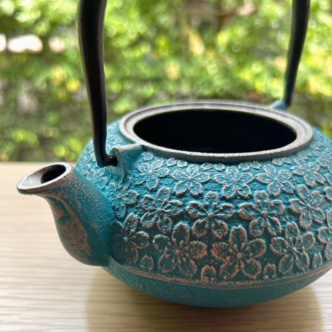 南部鉄器 急須 | さくら | 0.6L ターコイズ | ロジアソシエイツ