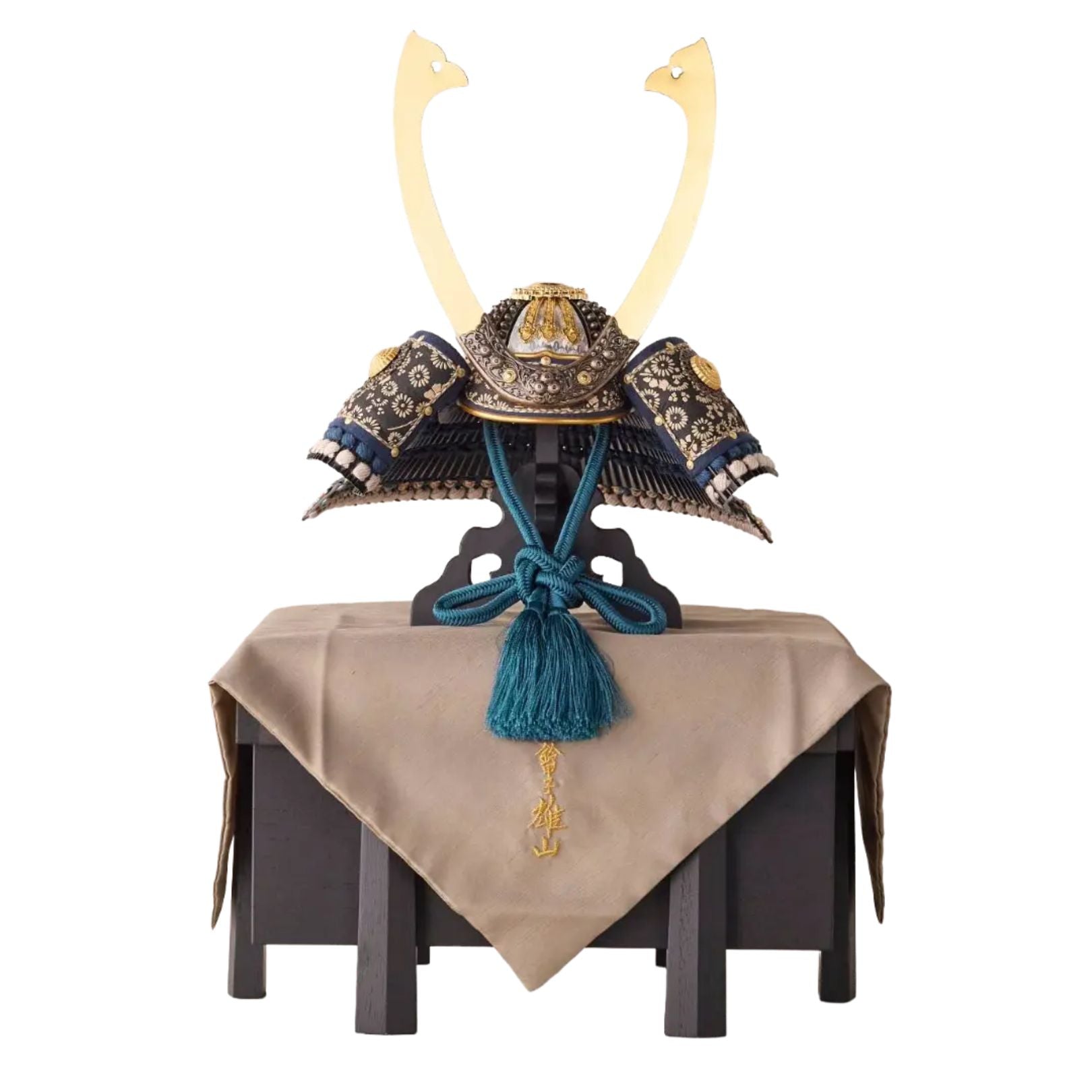 兜飾り | 奉納 暁 | 紺糸威 1/4スケール | 鈴甲子 雄山【26/1/6以降順次配送】