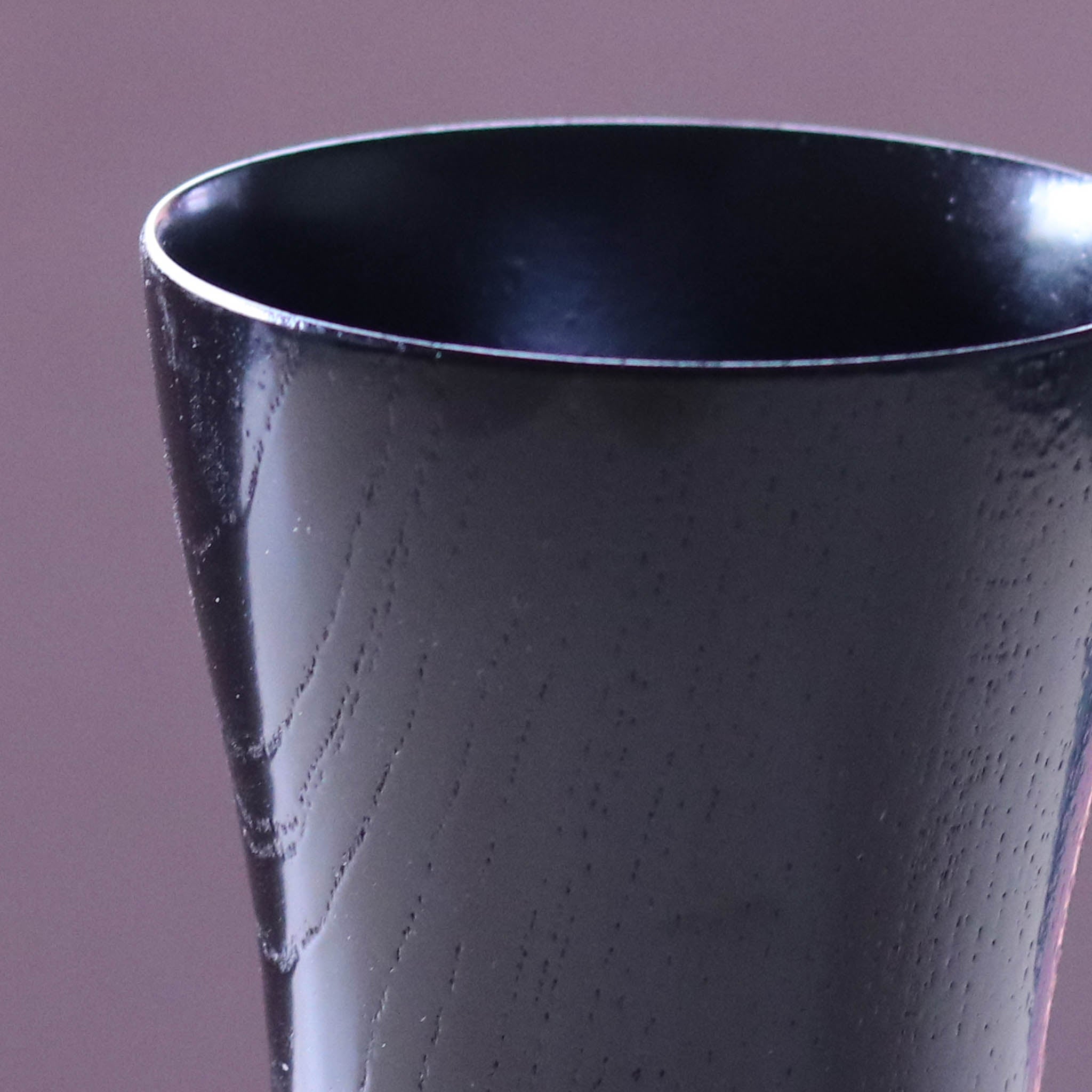 山中漆器 酒器 | 酎カップ | 欅 目弾き 黒 | 大島東太郎商店