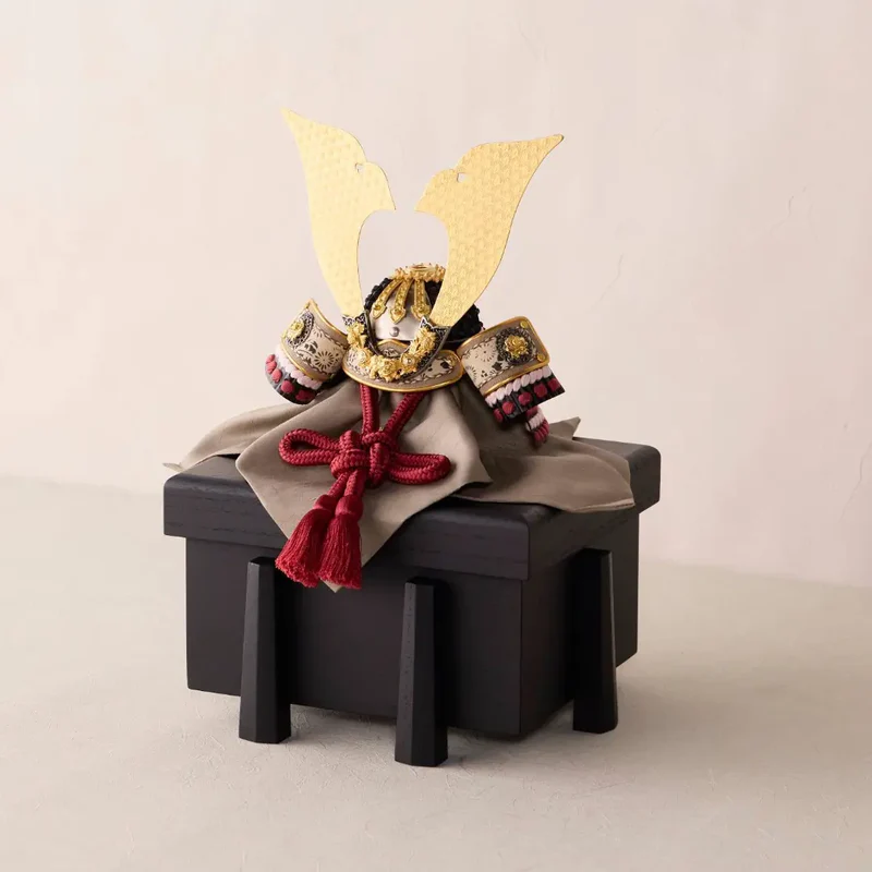 兜飾りセット | 夢牡丹 | 銀華の飾り | 鈴甲子 雄山【26/1/6以降順次配送】