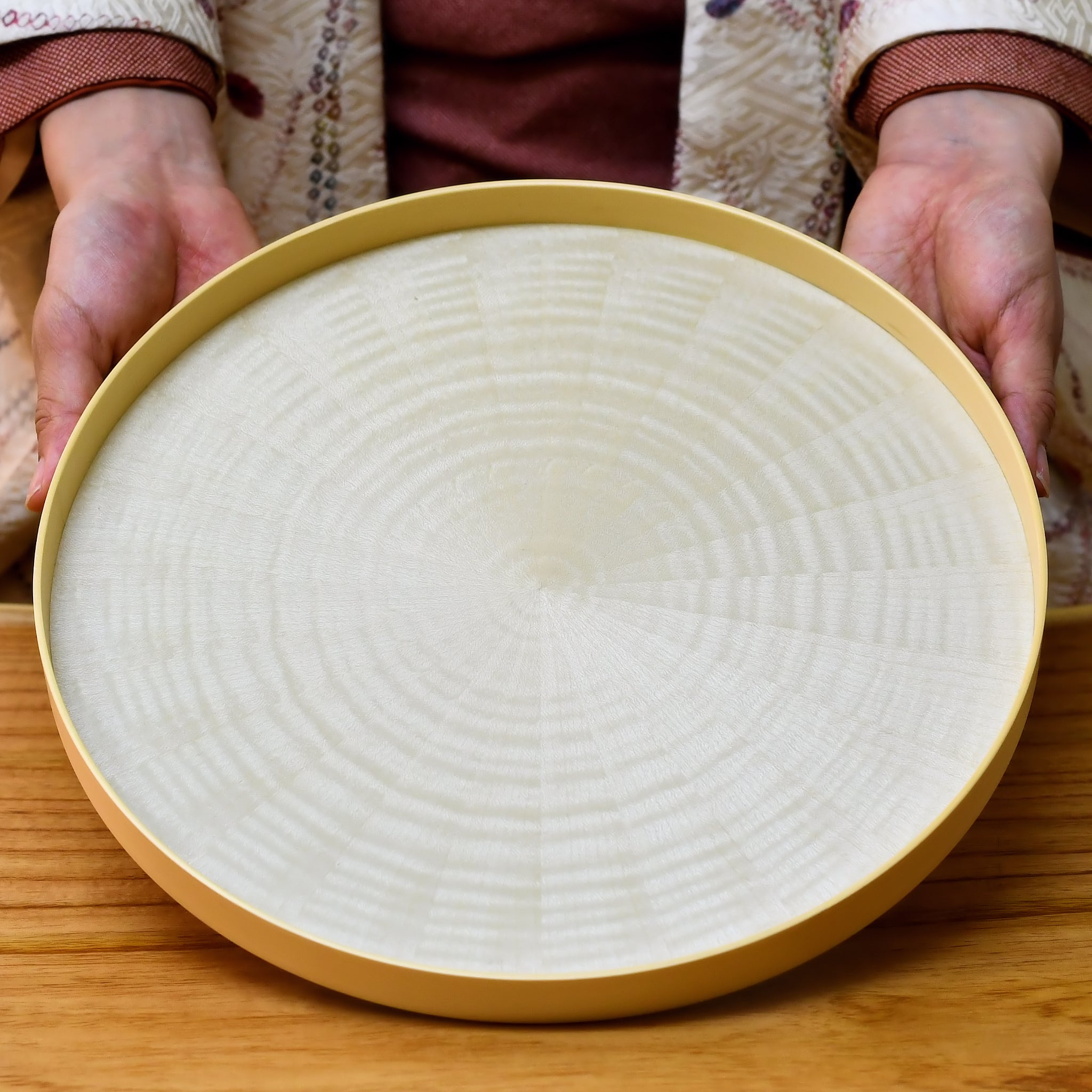お盆 トレイ | Round Rays Tray (丸) S φ280 | ホワイトシカモア | 森工芸
