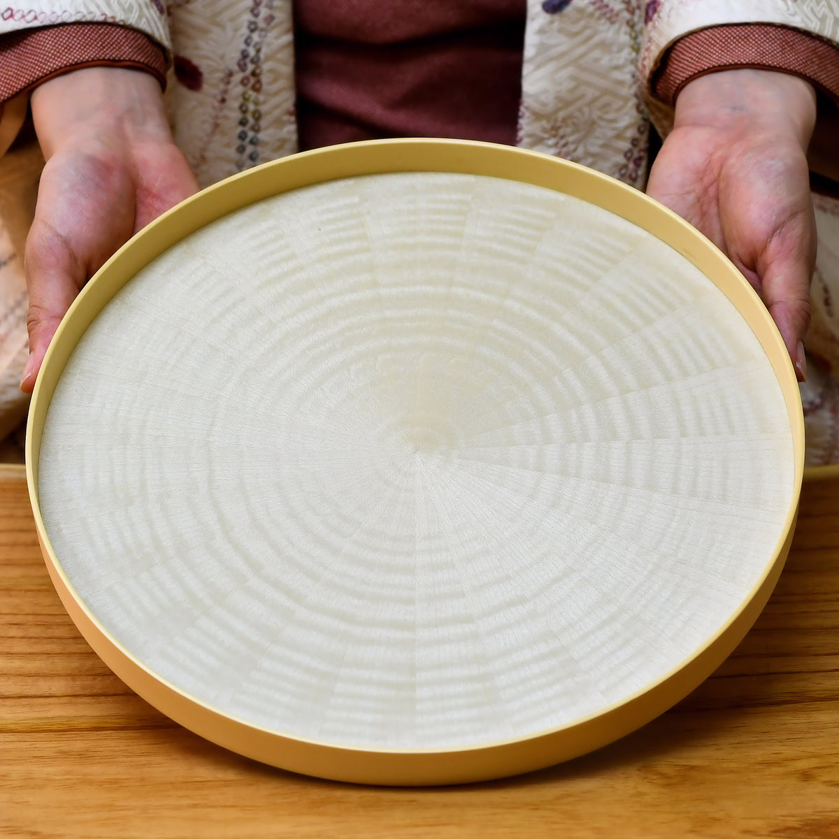 お盆 トレイ | Round Rays Tray (丸) S φ280 | ホワイトシカモア | 森工芸