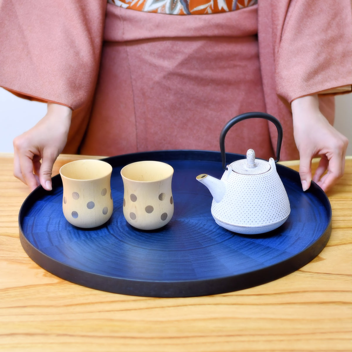 お盆 トレイ | Round Rays Tray (丸) S φ280 | ホワイトシカモア 藍染 | 森工芸
