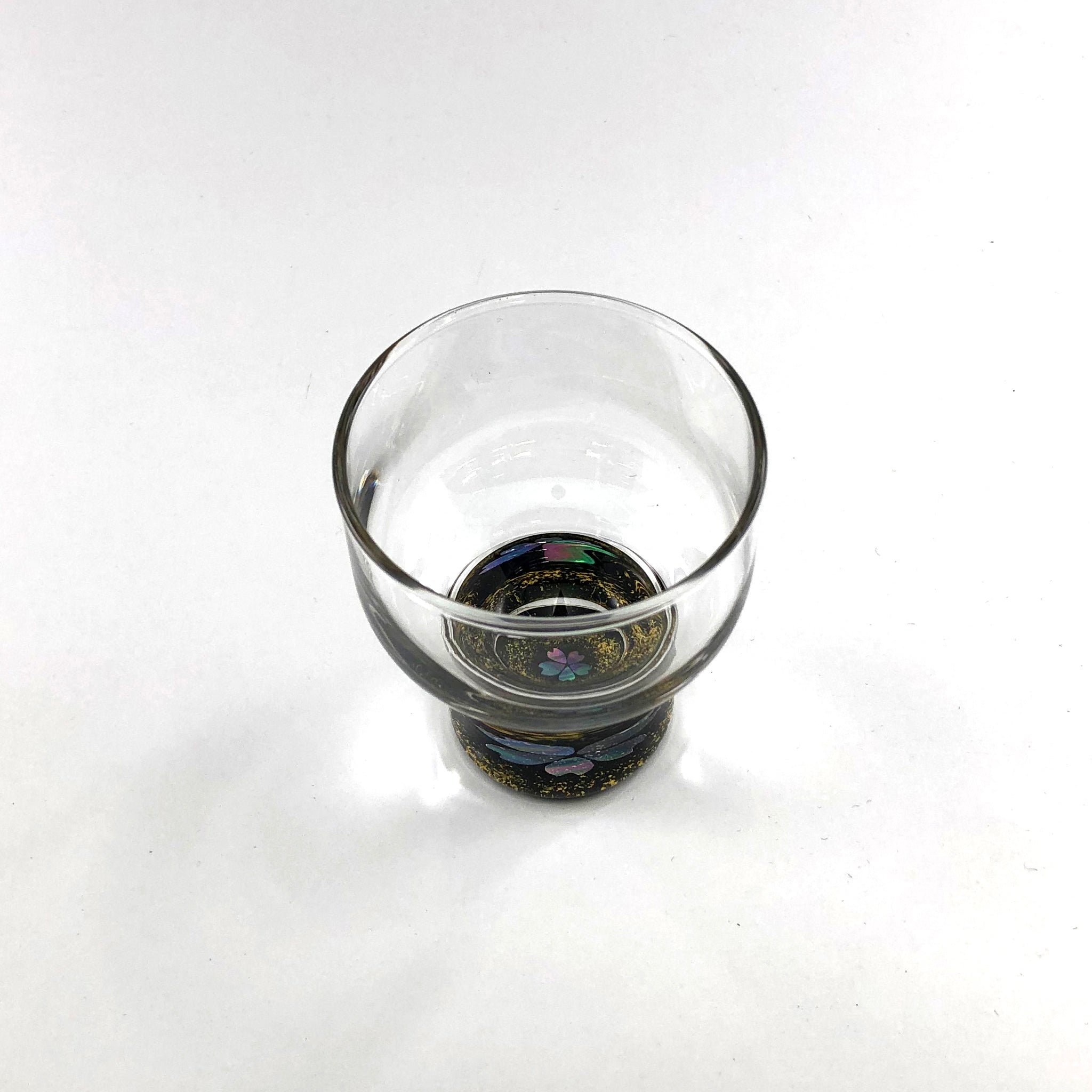 グラス 盃 | 金桜貝入 | 黒 | 天野漆器