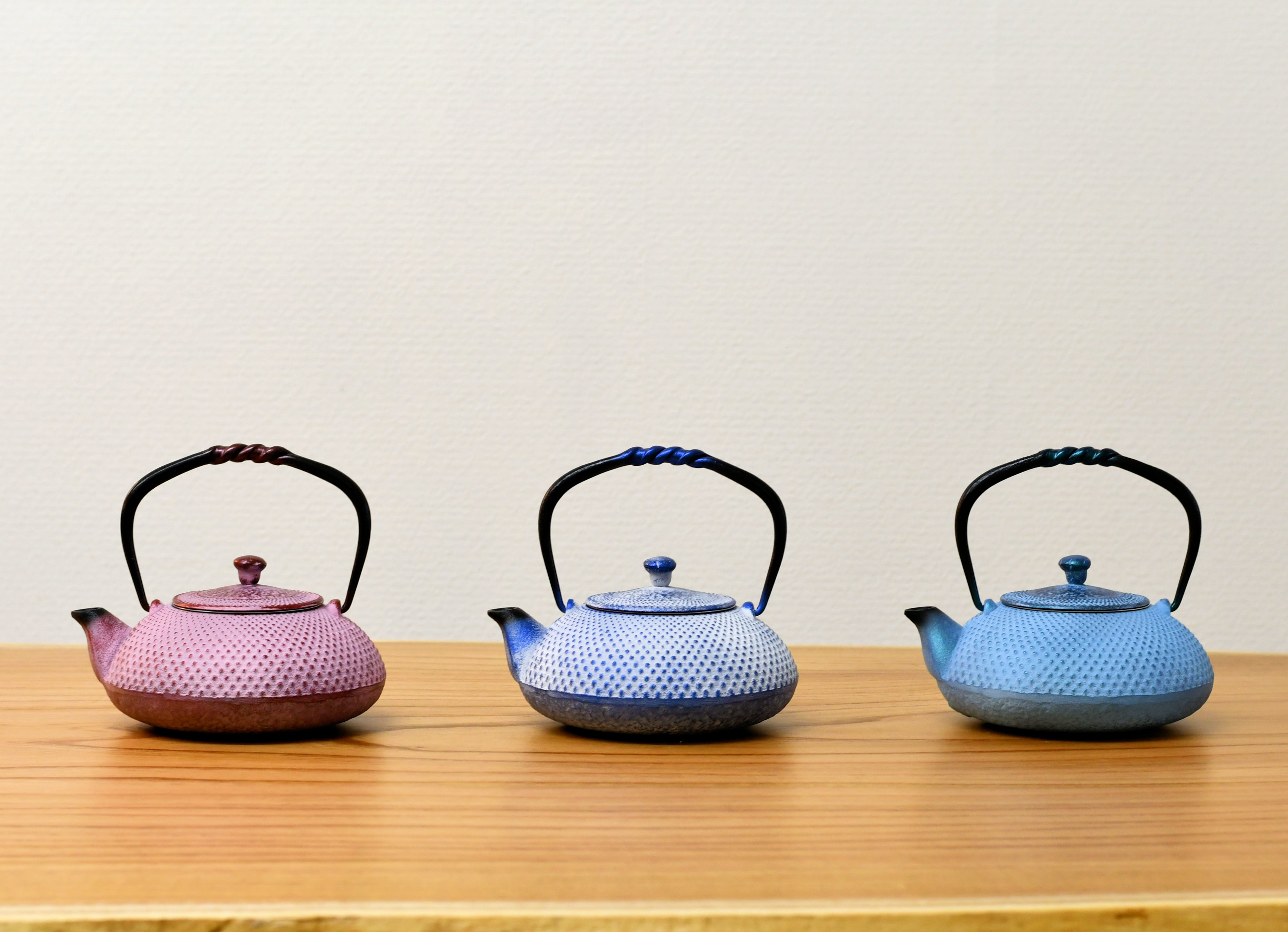 【廃番】南部鉄器 急須 | アラレパール | 瑠璃白 | 及富