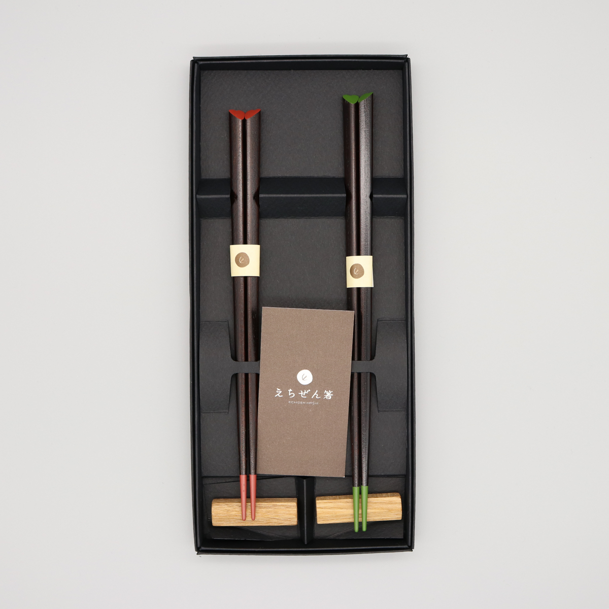越前漆器 | 夫婦箸 箸置付 | 仲良し | 越前漆器株式会社