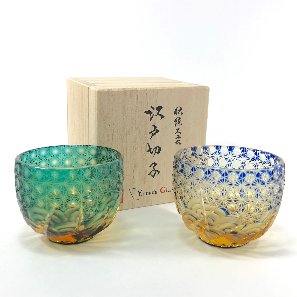 江戸切子 ぐいのみ | 漣 | 琥珀纏 瑠璃 | 山田硝子