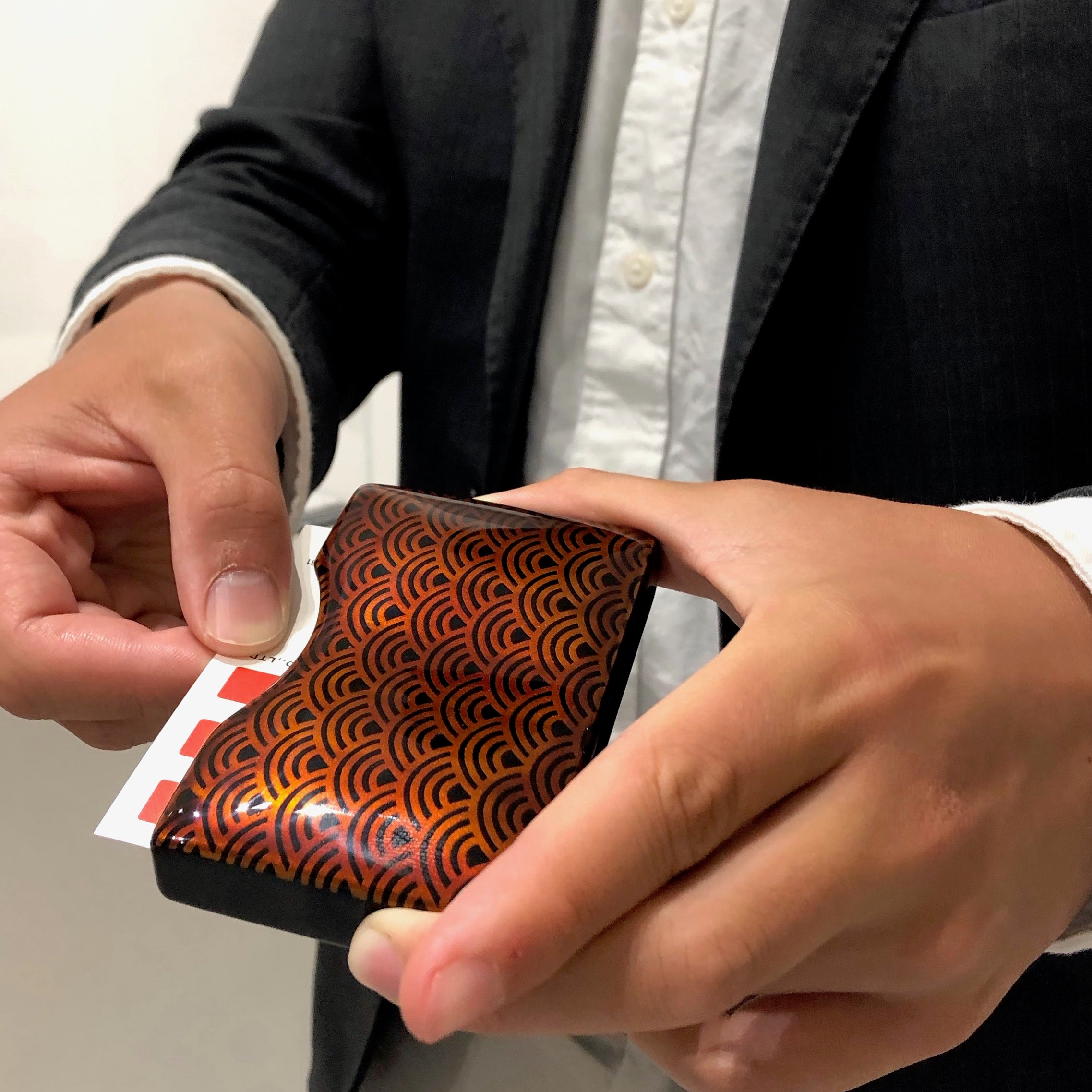 越前漆器 名刺入れ | VYACカードケース | 波千鳥 | 土直漆器