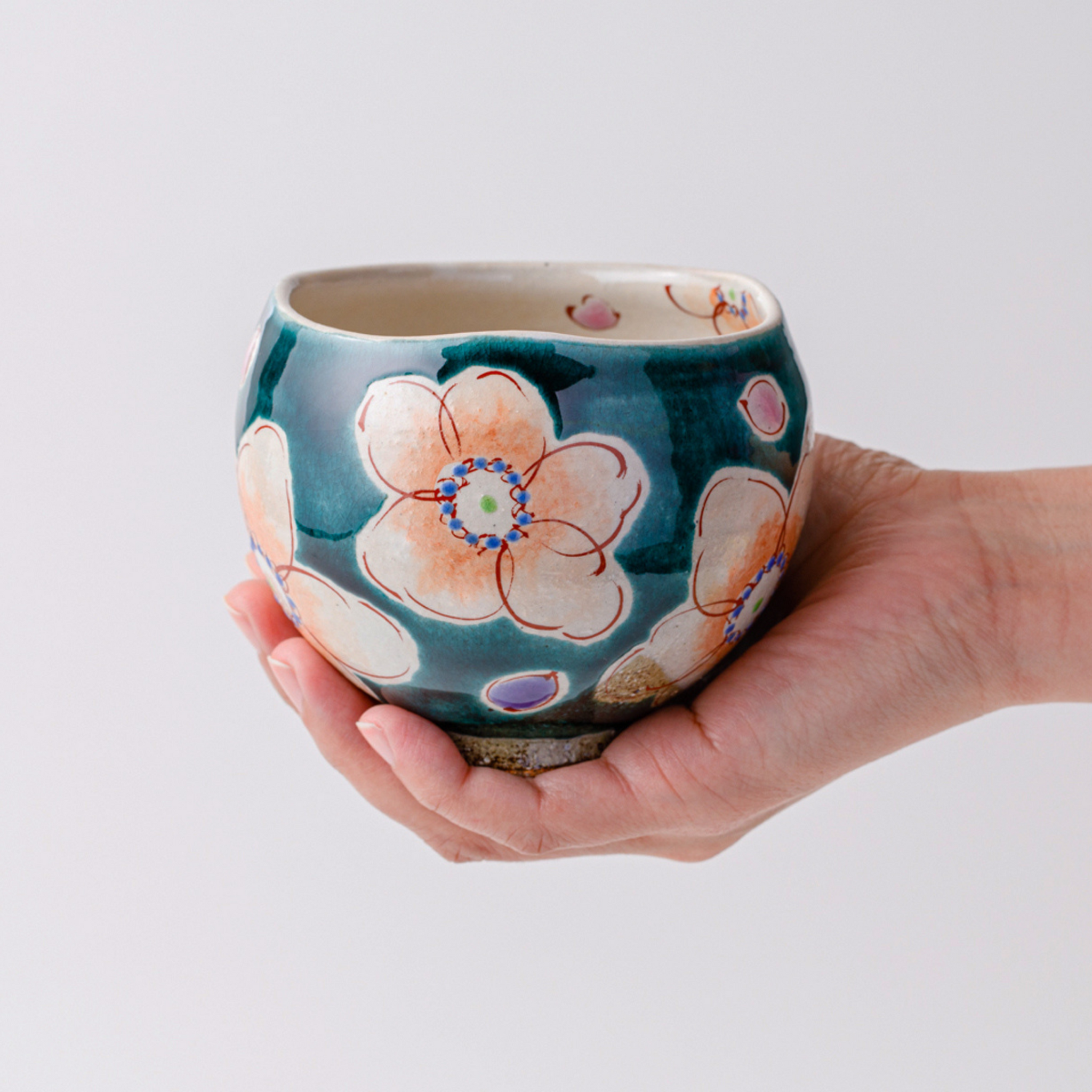 九谷焼 | いっぷく碗 | 釉彩花うらら | 虚空蔵窯 九谷焼 | いっぷく碗 | 釉彩花うらら | 虚空蔵窯