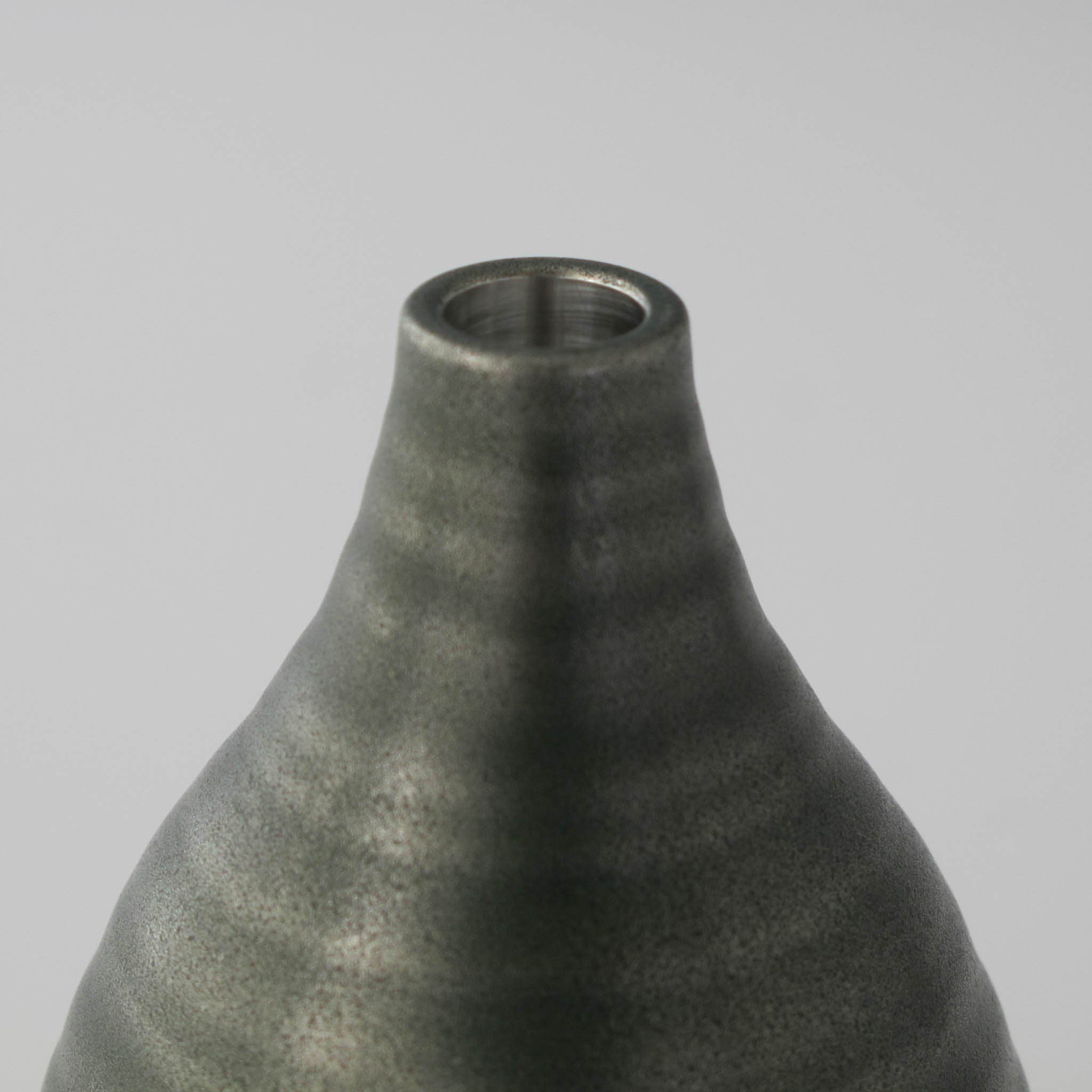 錫器 一輪挿し | さざなみ | 千歳グリーン漆仕上 | 錫光