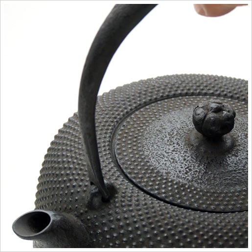 南部鉄器 鉄瓶 | 鉄鉢型 霰 | 1.4L | 薫山工房