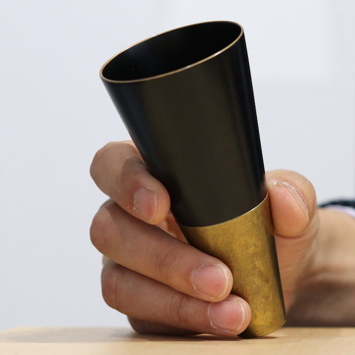 高岡銅器 山中漆器 ぐい呑み | HORN | 黒漆 × メロウゴールド | 喜泉