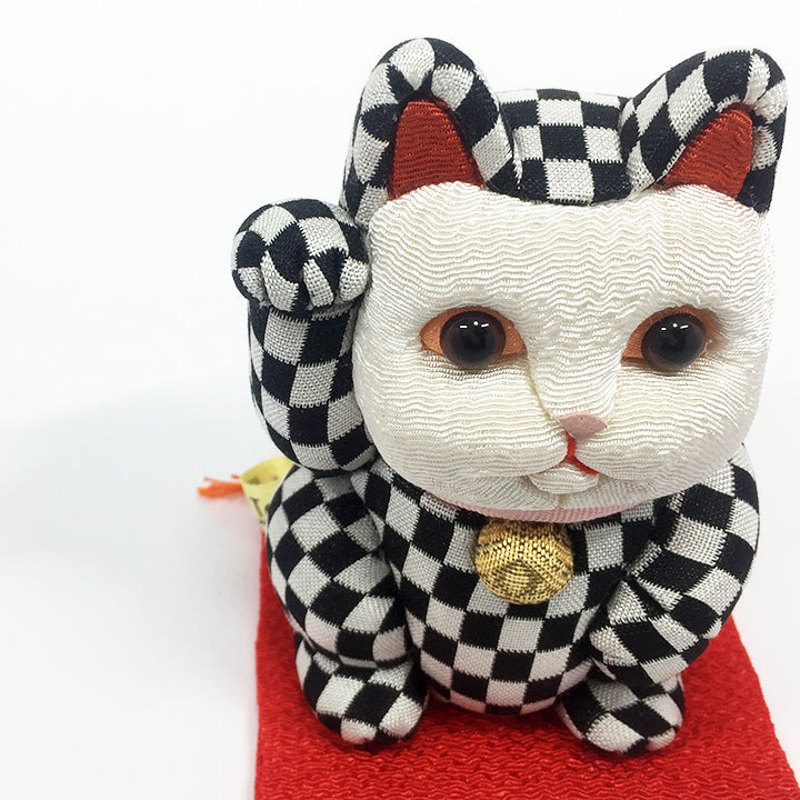 招き猫 | 江戸木目込み 招き猫 風水(小) | 市松柄 | 柿沼人形