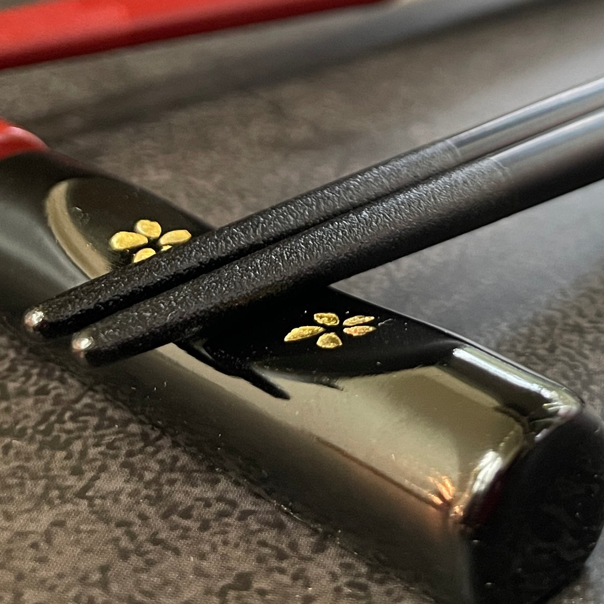 輪島塗 | 夫婦箸 箸置付 桜沈金 | 大藤漆器店