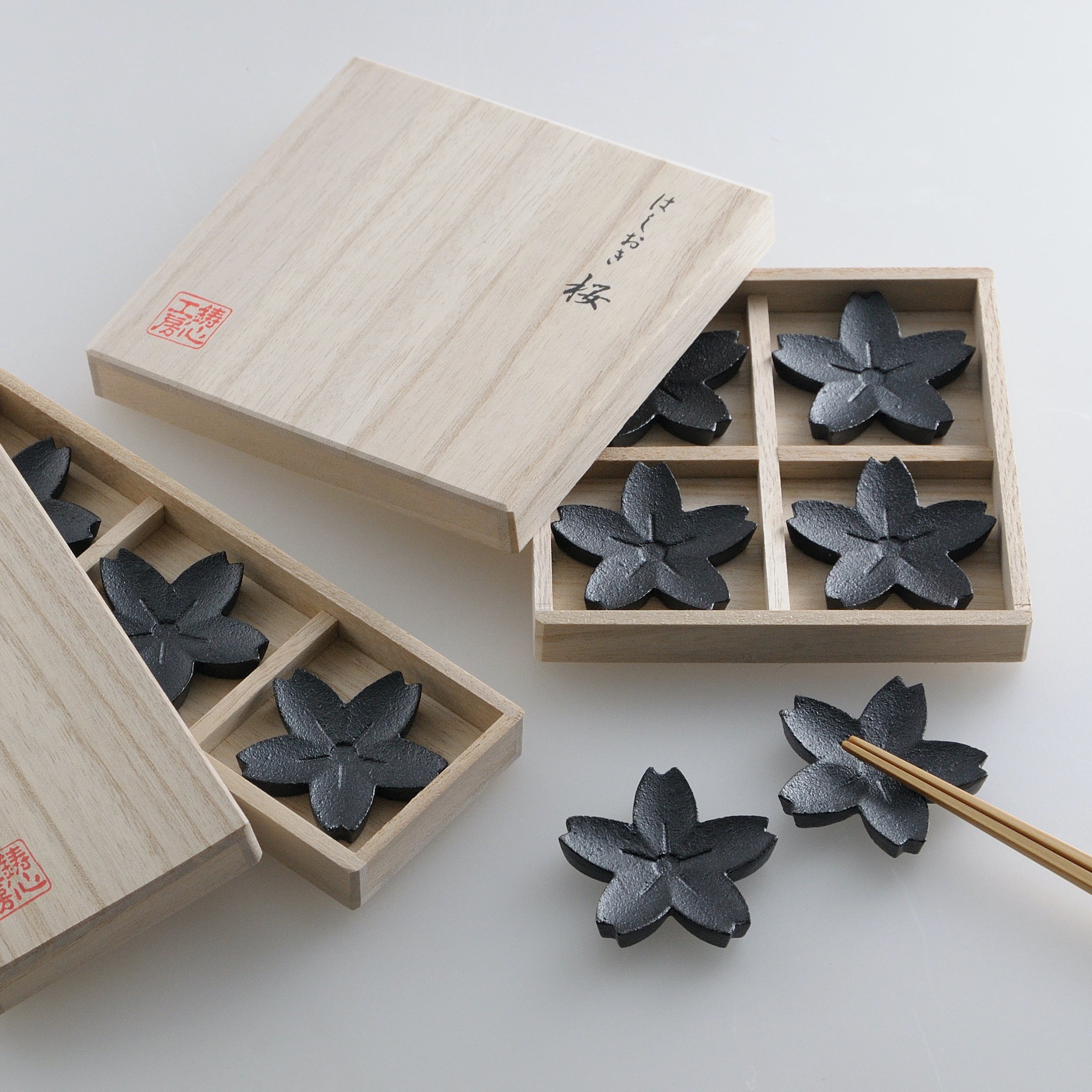 山形鋳物 箸置き | 箸置き 桜 | 4個セット | 鋳心ノ工房