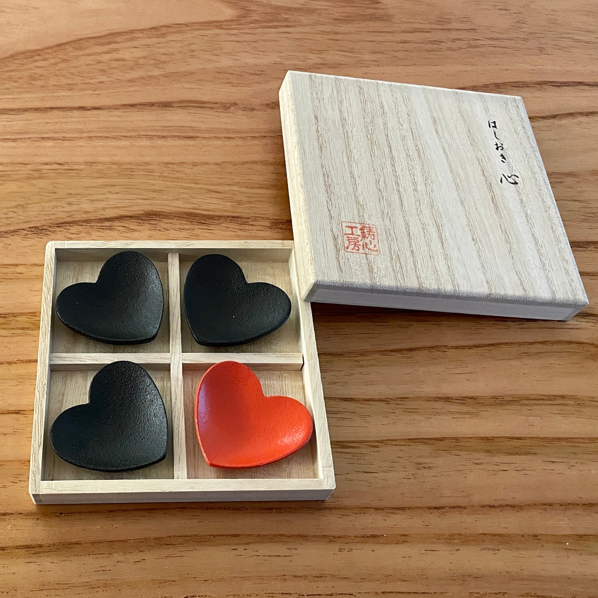 山形鋳物 箸置き | 箸置き 心(ハート) | 4個セット | 鋳心ノ工房