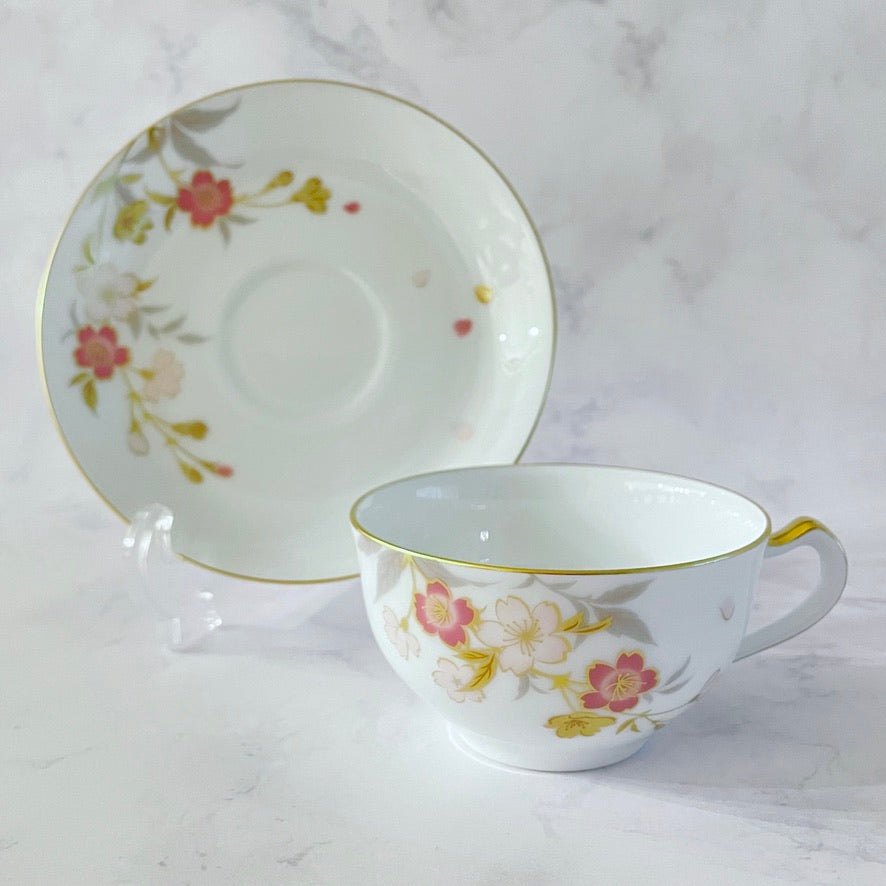 洋食器 | カップ&ソーサー 桜シリーズ | 糸桜 | 大倉陶園