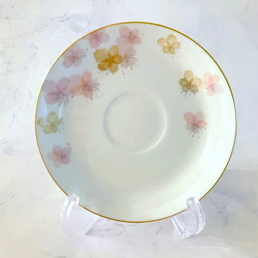 洋食器 | カップ&ソーサー 桜シリーズ | 初御代桜 | 大倉陶園