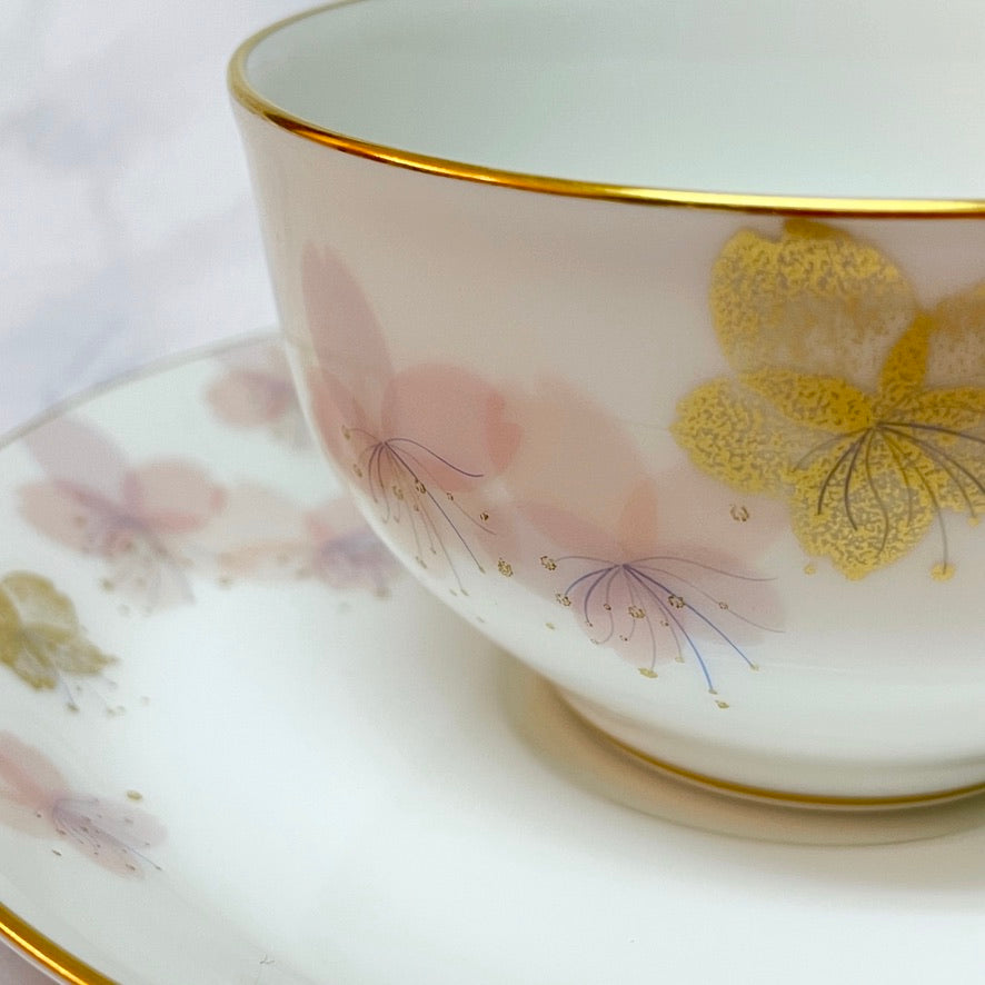 洋食器 | カップ&ソーサー 桜シリーズ | 初御代桜 (はつみよざくら) | 大倉陶園