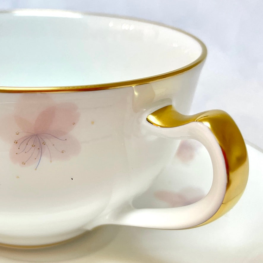 洋食器 | カップ&ソーサー 桜シリーズ | 初御代桜 | 大倉陶園