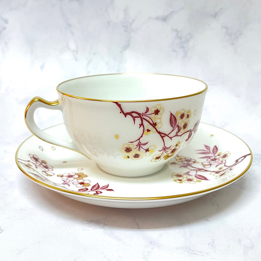 洋食器 | カップ&ソーサー 桜シリーズ | 祝い桜 | 大倉陶園