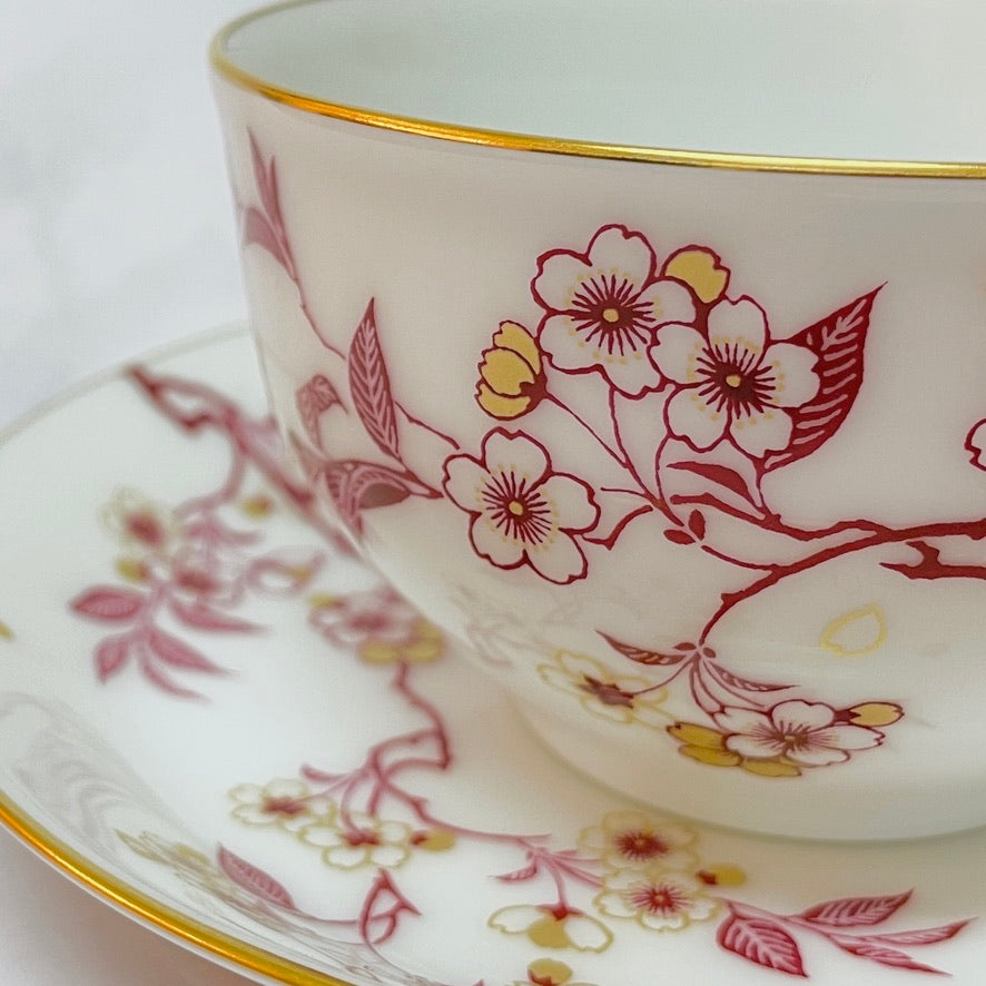 洋食器 | カップ&ソーサー 桜シリーズ | 祝い桜 | 大倉陶園