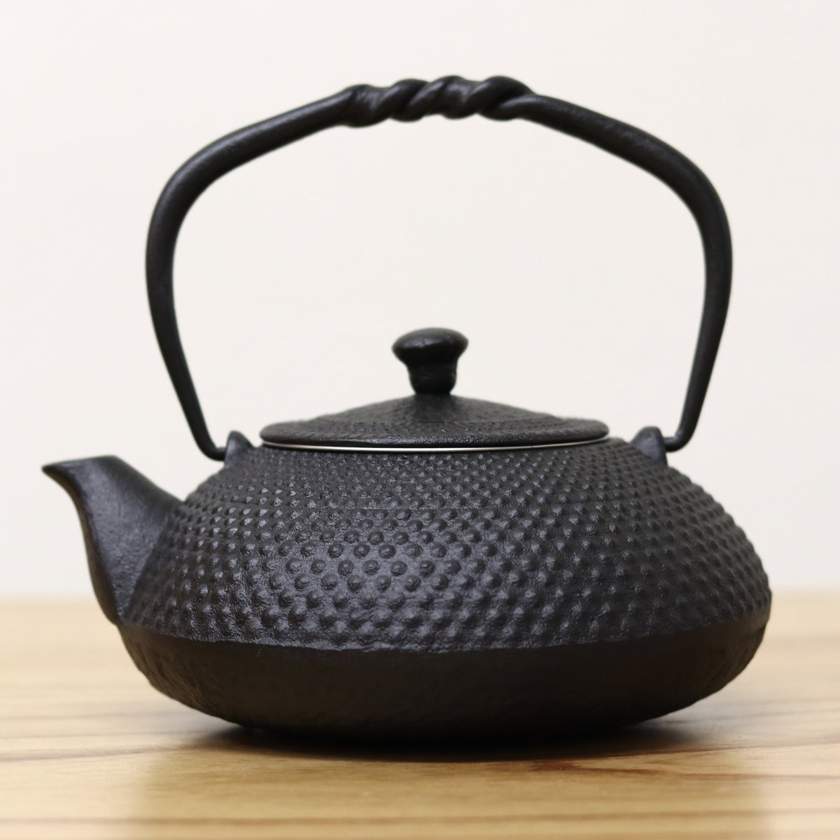 南部鉄器 小鉄瓶 急須 | アラレ 0.5L | 黒 |及富
