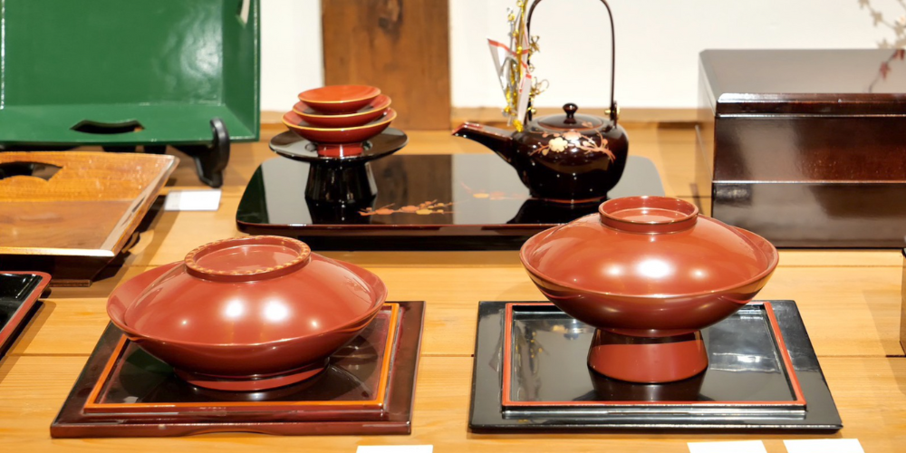 漆器の使い方＆手入れ：洗い方から保管まで、職人仕上げを日常に。