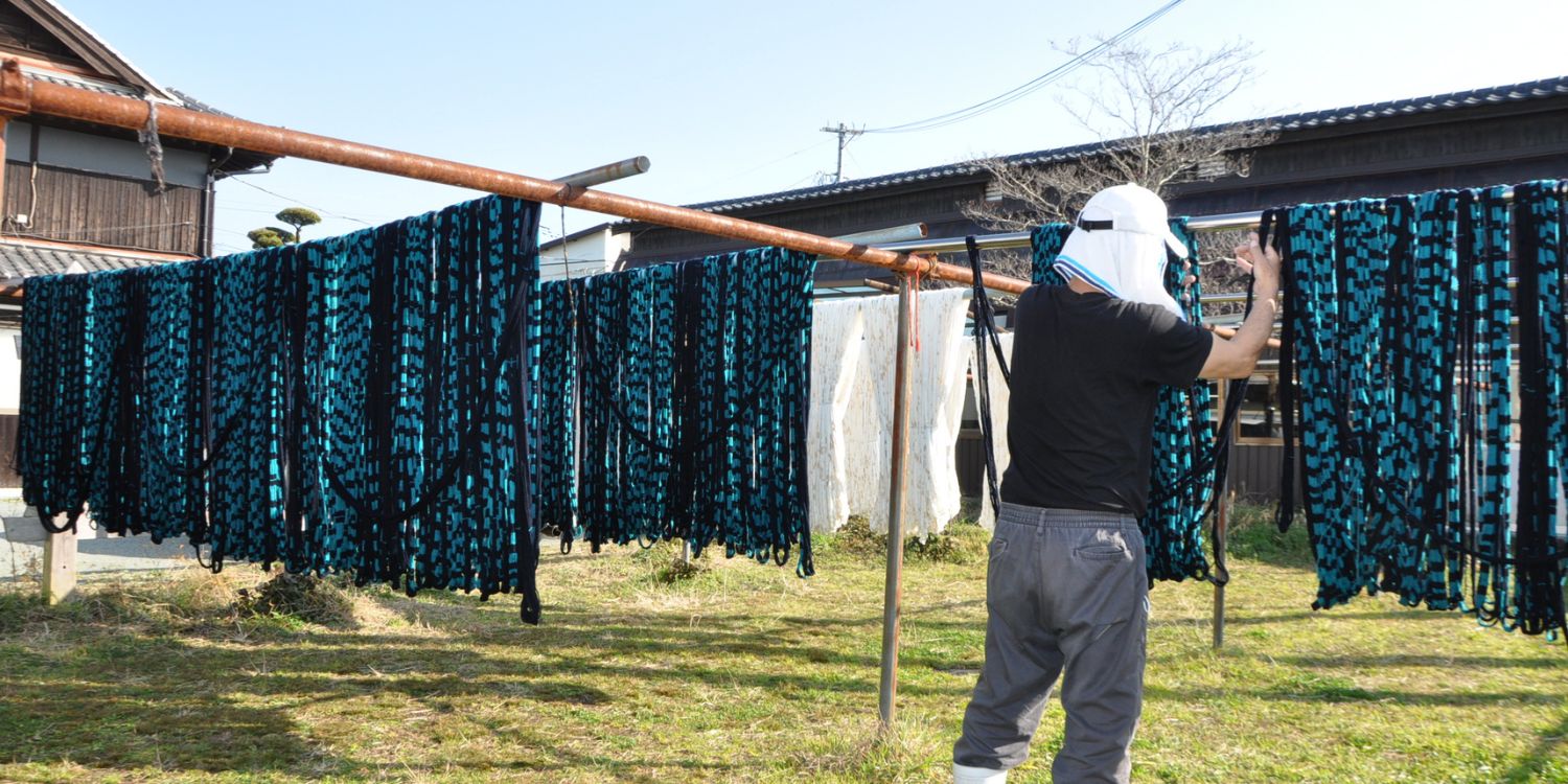 日本の染色技法一覧｜手捺染・無地染・注染から藍染まで解説