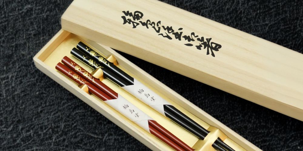 漆器のカトラリー（箸・箸置き）