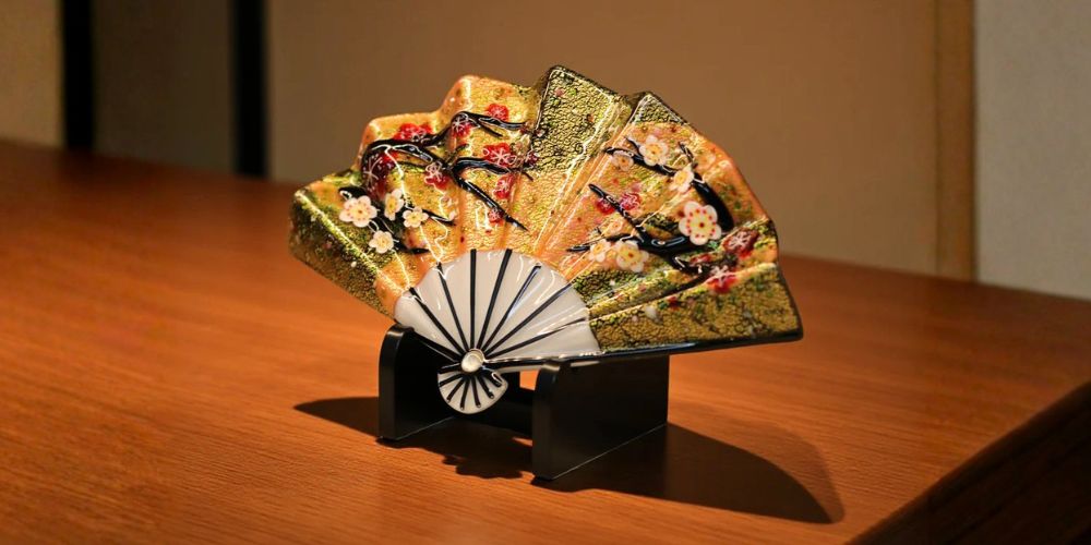要人・著名人に贈られた日本の工芸品