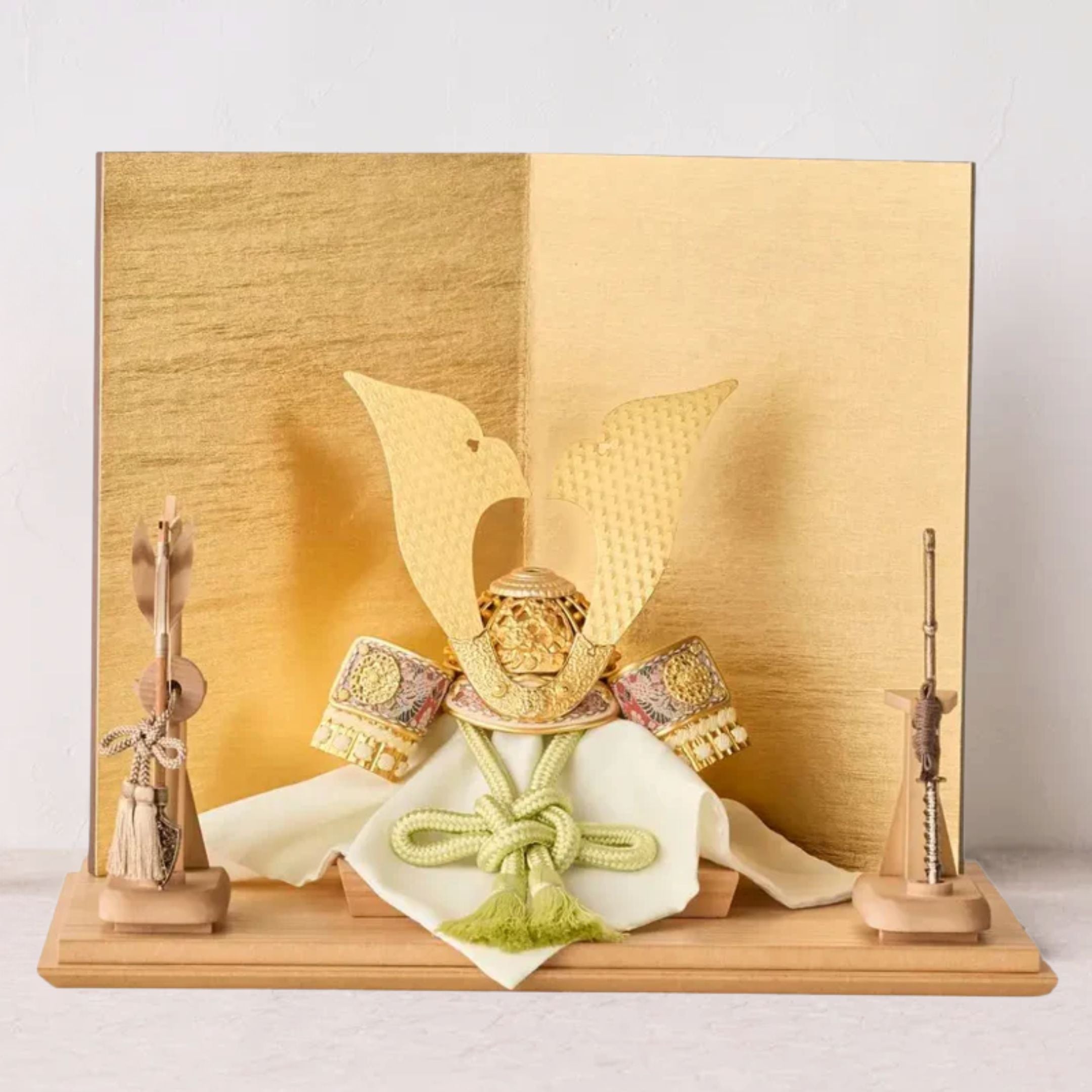 兜飾り | 天賦之兜 葵 | 金紗の飾り | 鈴甲子 雄山【26/1/6以降順次配送】