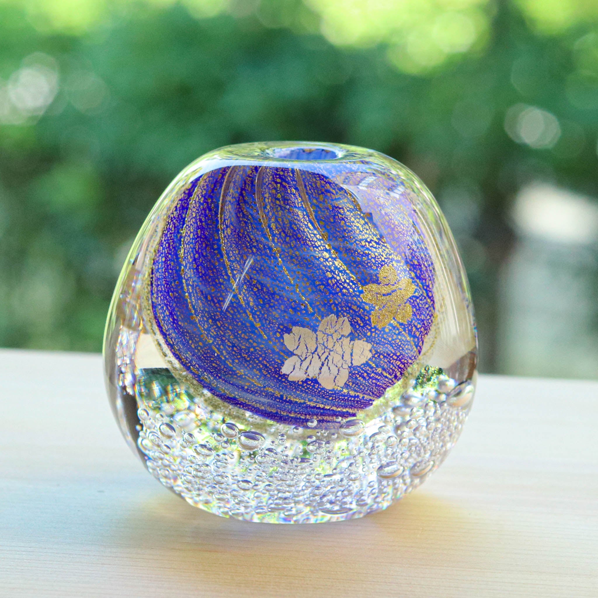 綾ガラス 一輪挿し | 月影の桜 | コバルトブルー | グラスアート黒木