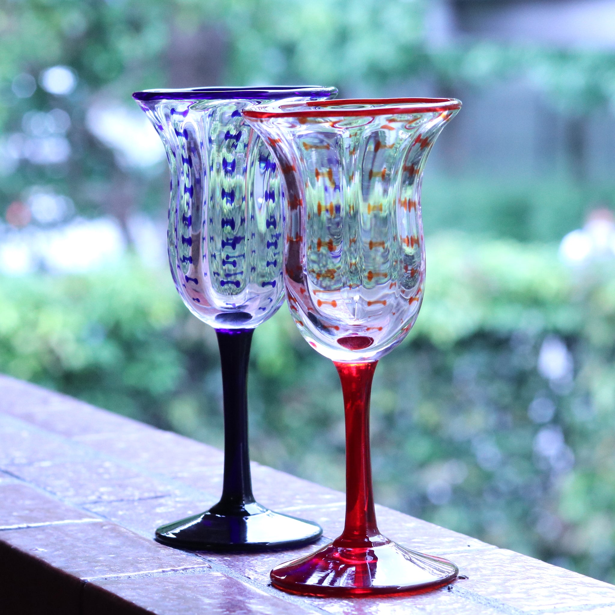 ムラーノガラス ワイングラス 濃赤 - 食器