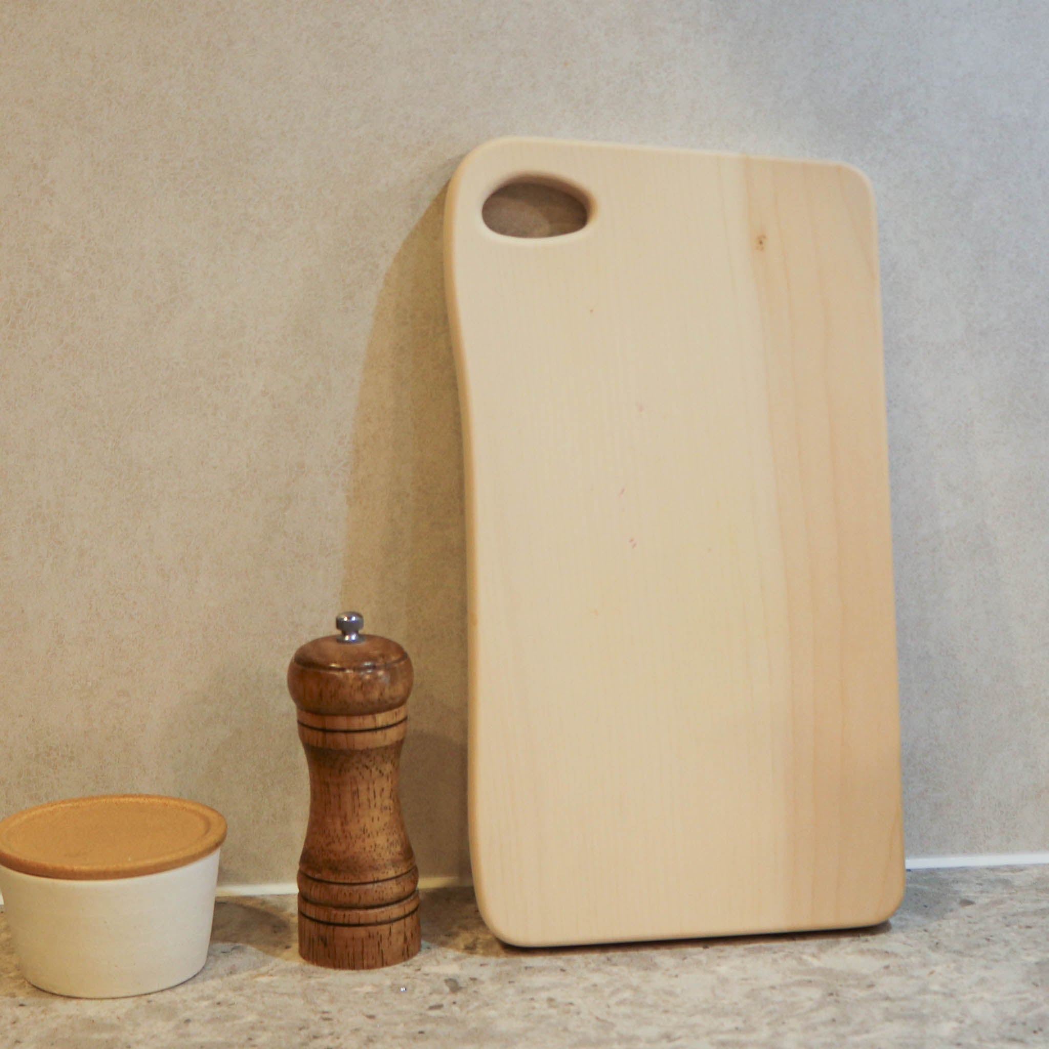 木工製品 | いちょうの木のまな板 | かどまる 中 | woodpecker