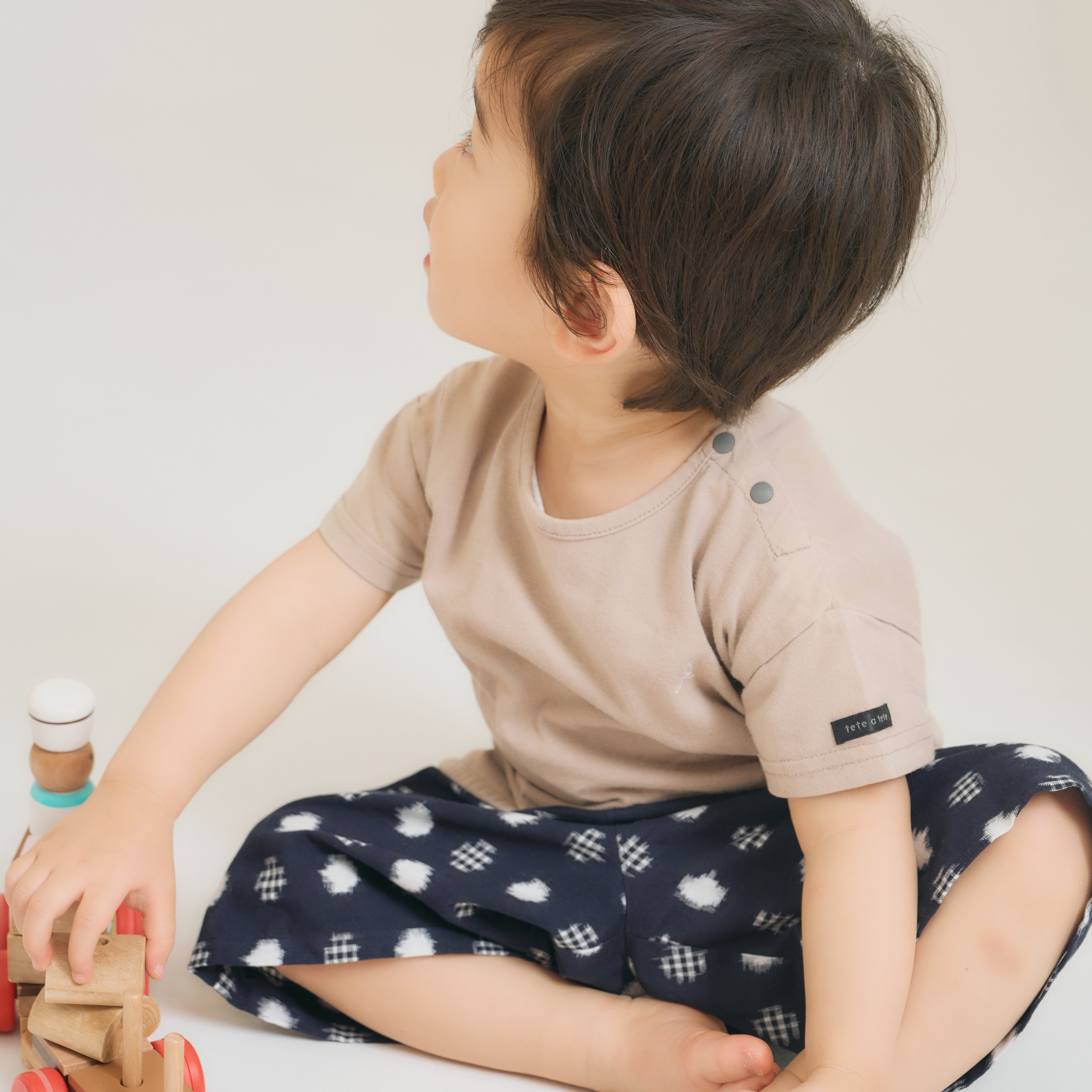 久留米絣 子供用 | もんぺっぺ スタイチーフ | 紺水玉格子 | TAKUMI Collection