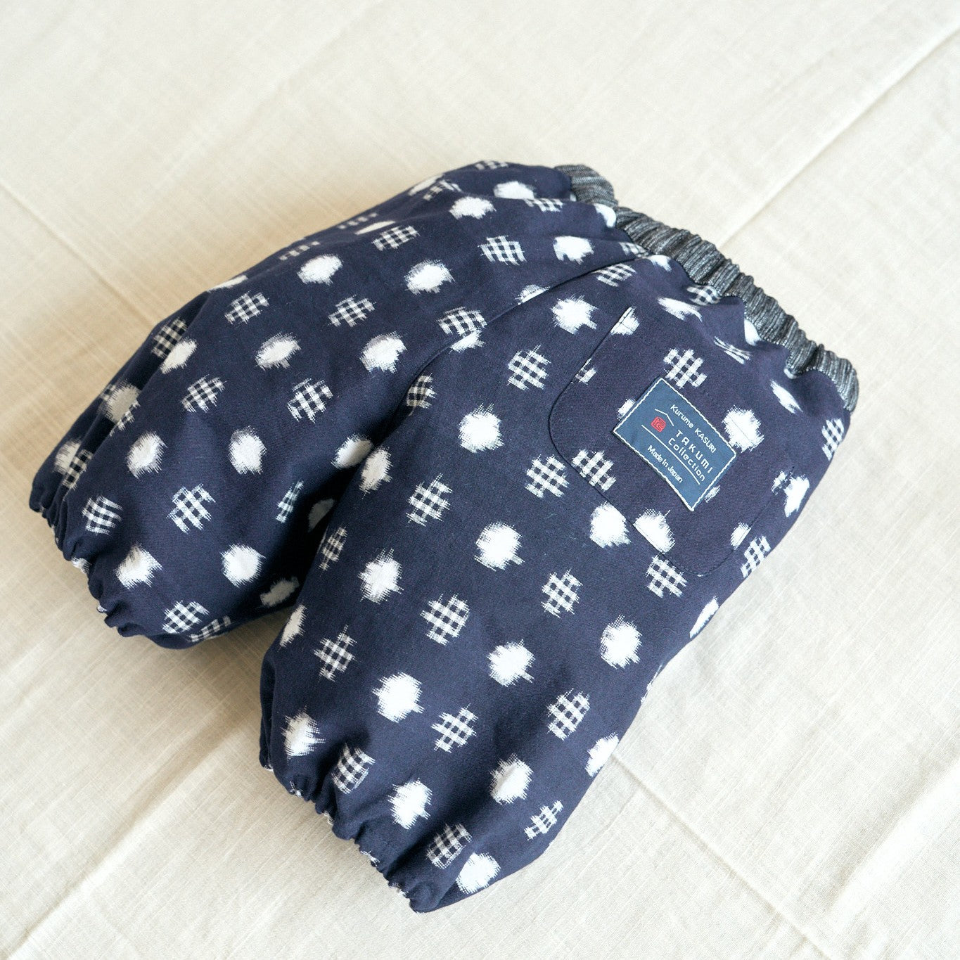 久留米絣 子供用 | もんぺっぺ スタイチーフ | 紺水玉格子 | TAKUMI Collection
