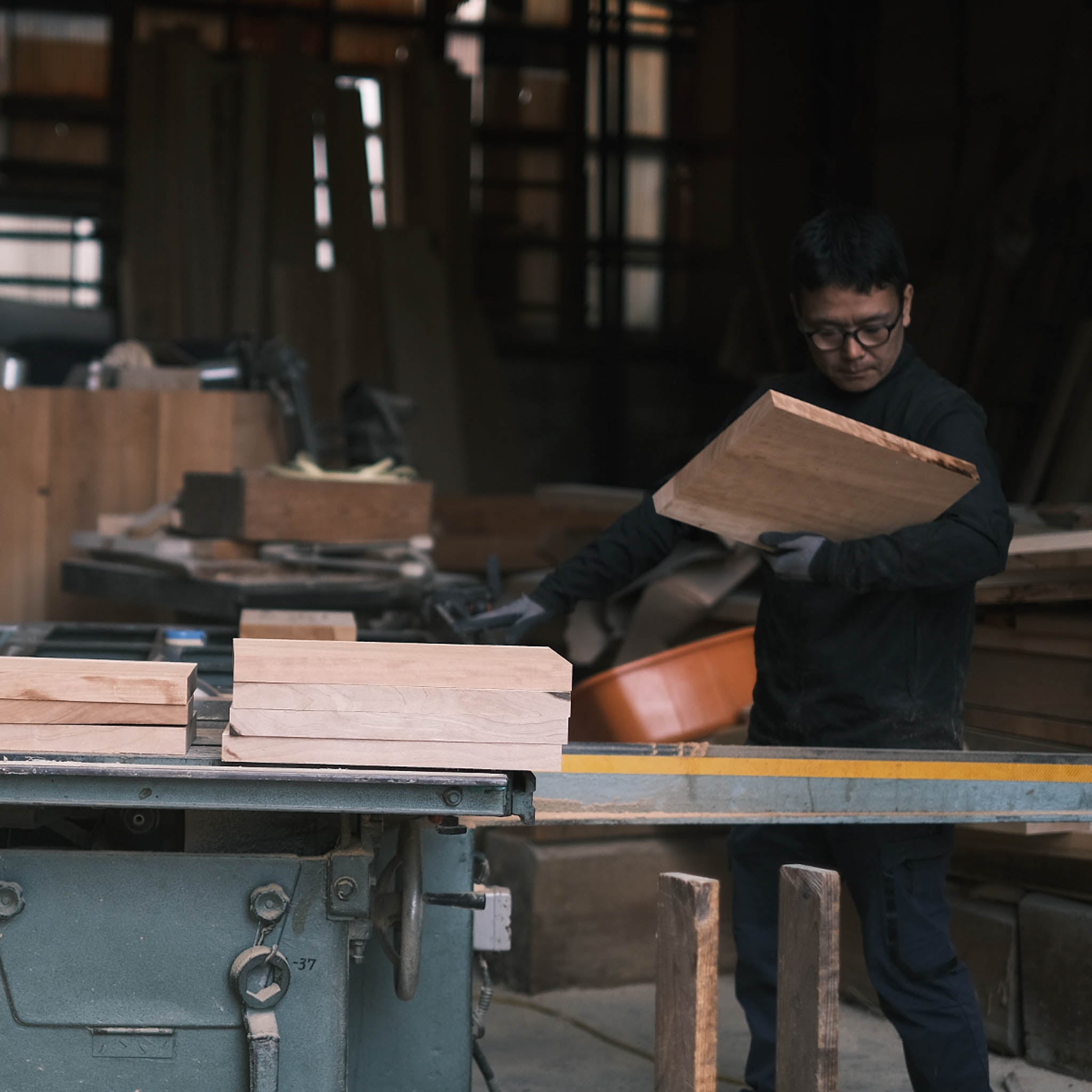 カッティングボード | 国産木 山桜 | 330×200×20ｍｍ | KINARI