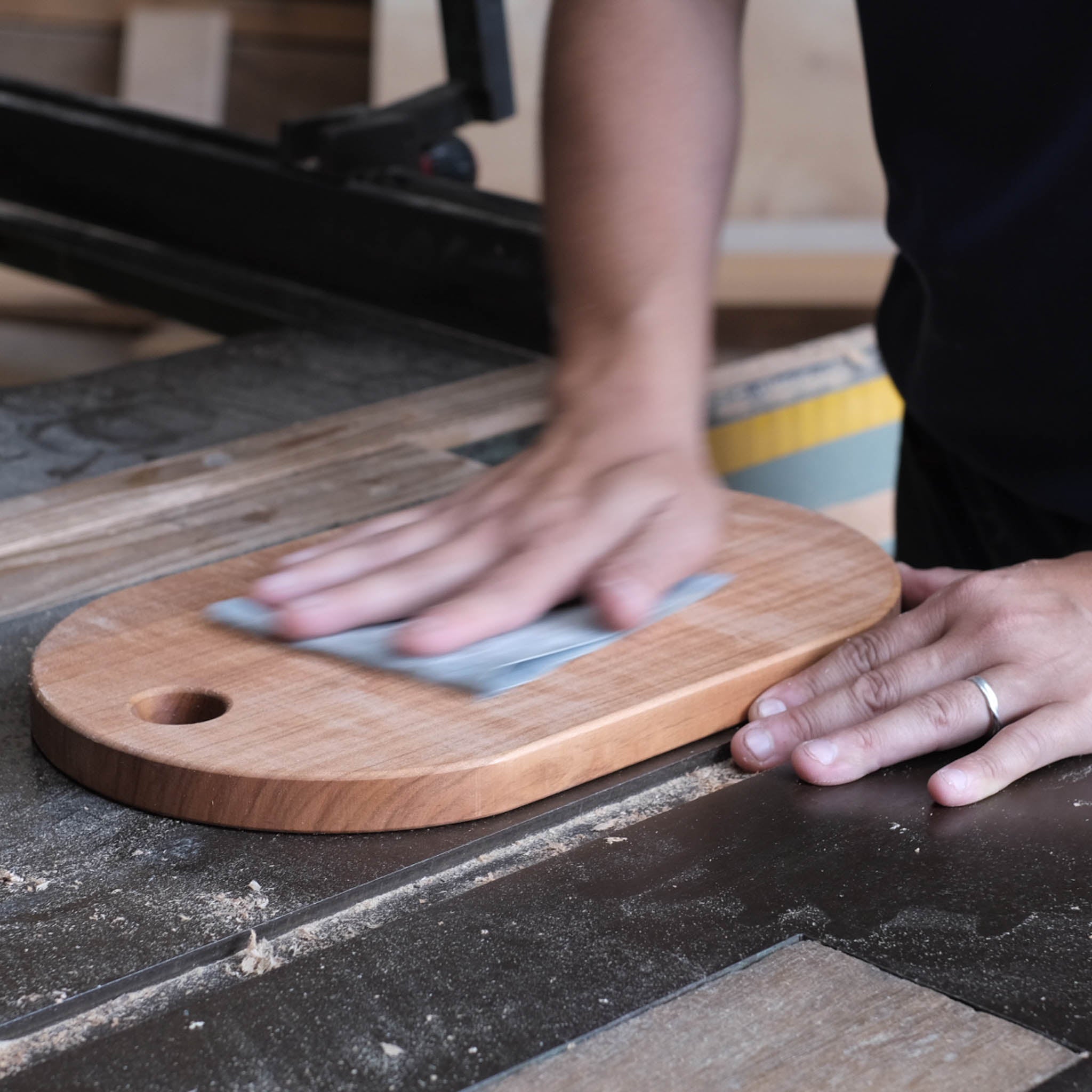 カッティングボード | 国産木 山桜 | 330×200×20ｍｍ | KINARI